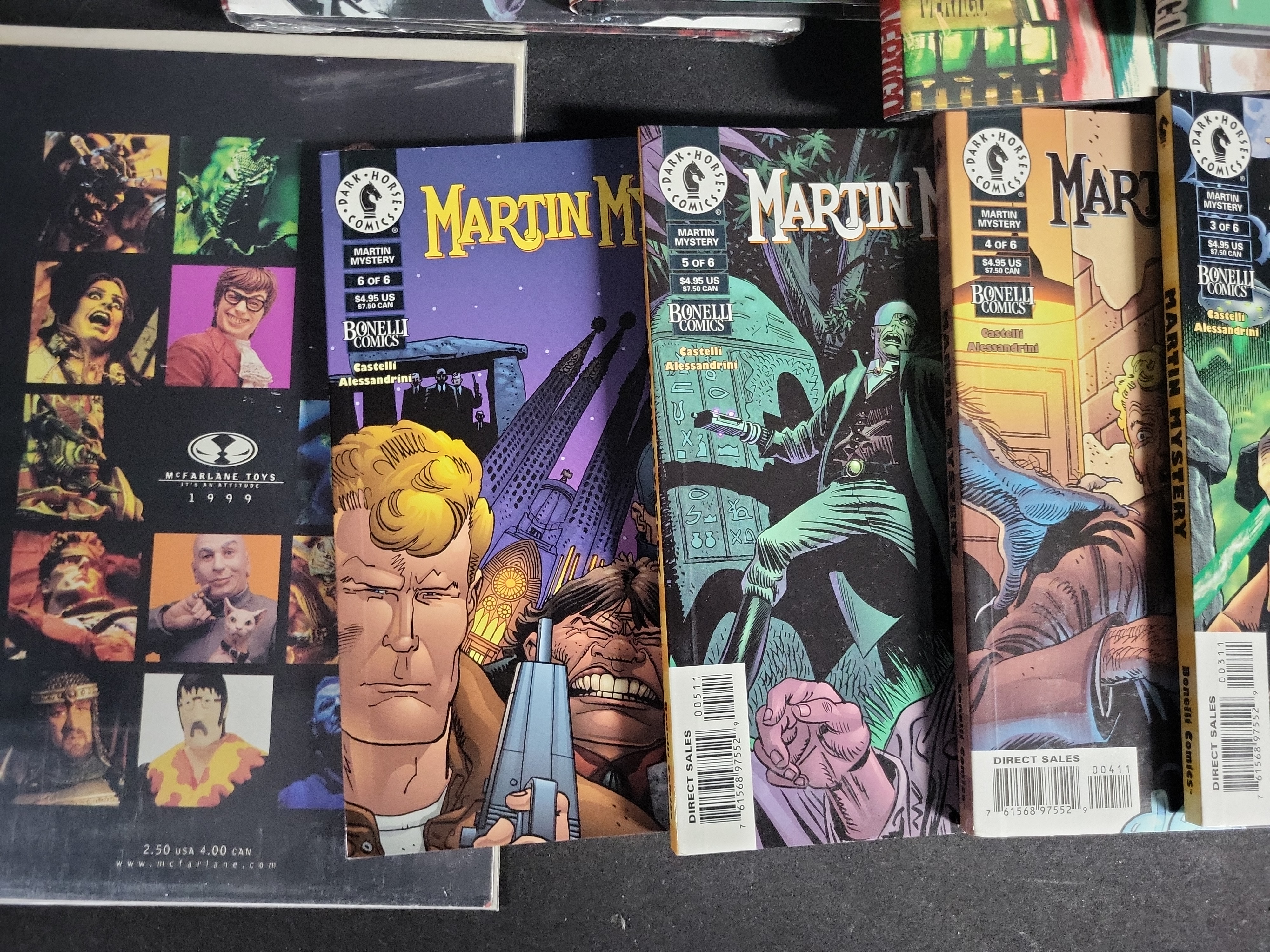 I04077 | Vertigo and Dark Horse Comic Collection