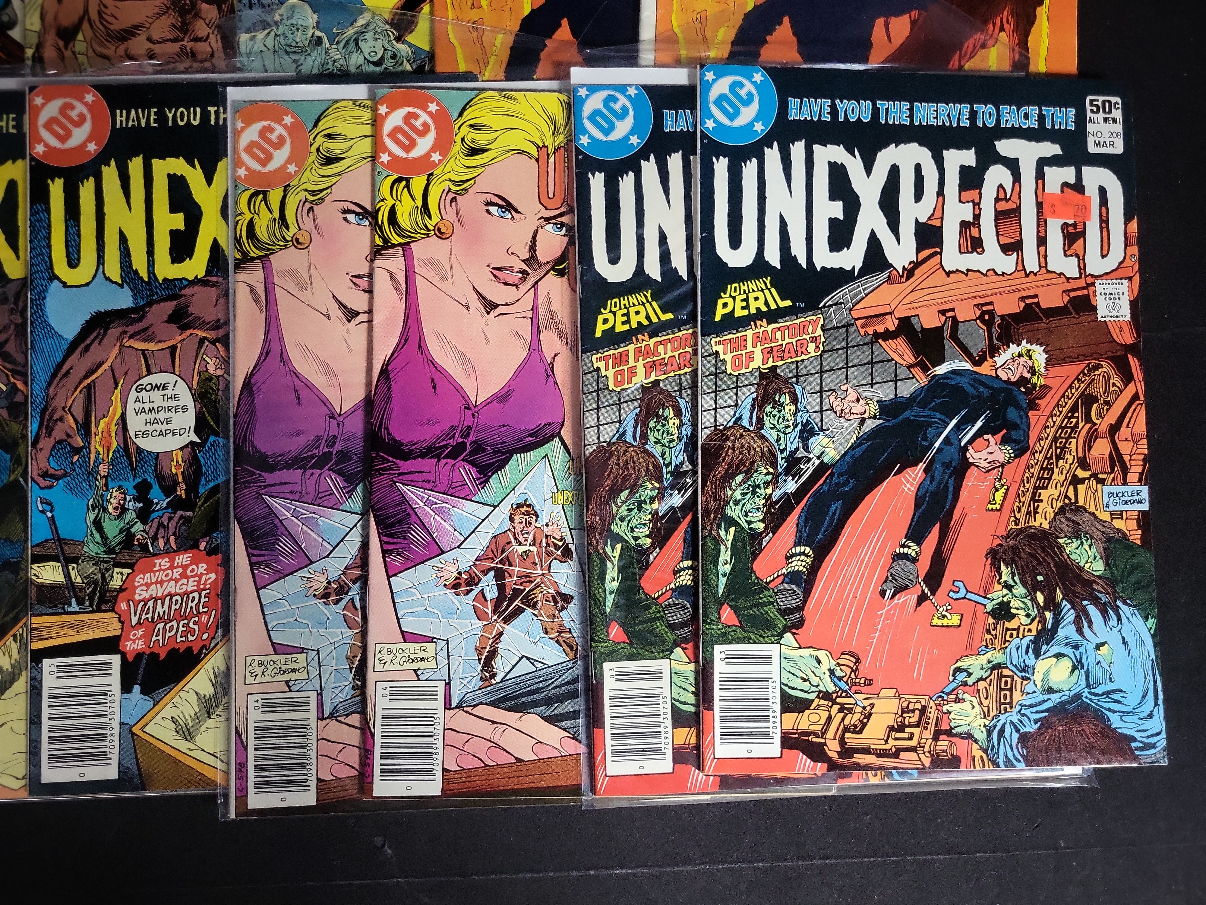 I03992 | Assortment of DC Comics Unexpected Issues