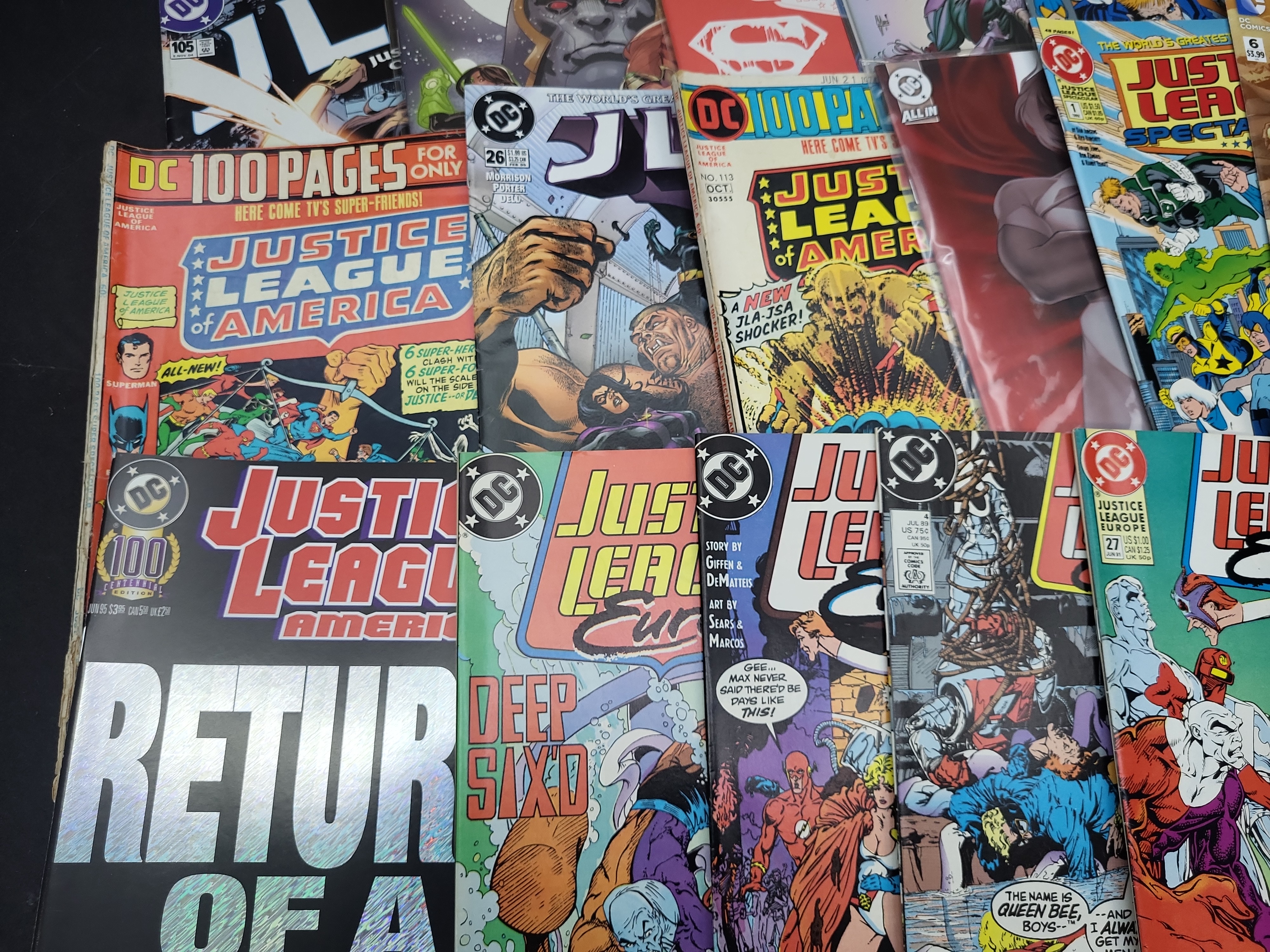 I04514 | Collection of DC Justice League Comics