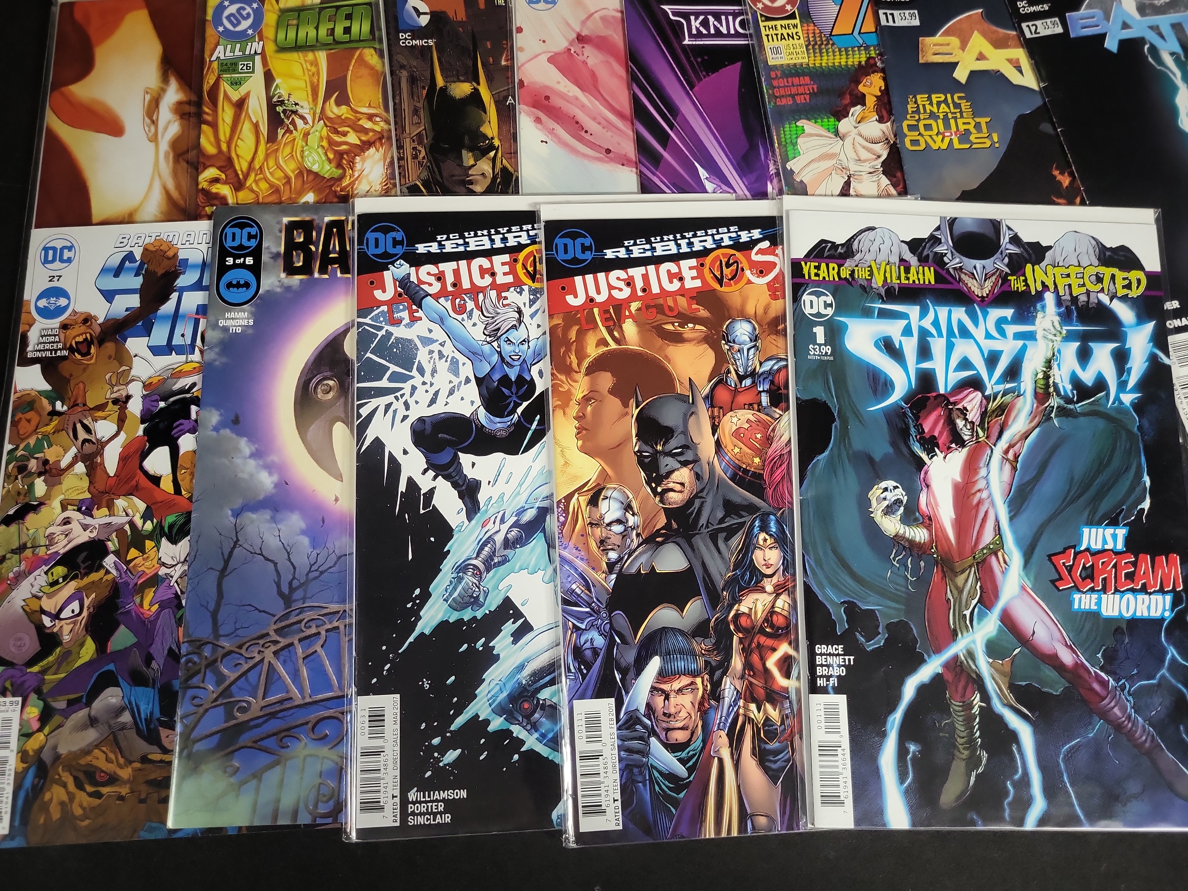 I04564 | A Collection of DC Modern Age Comics