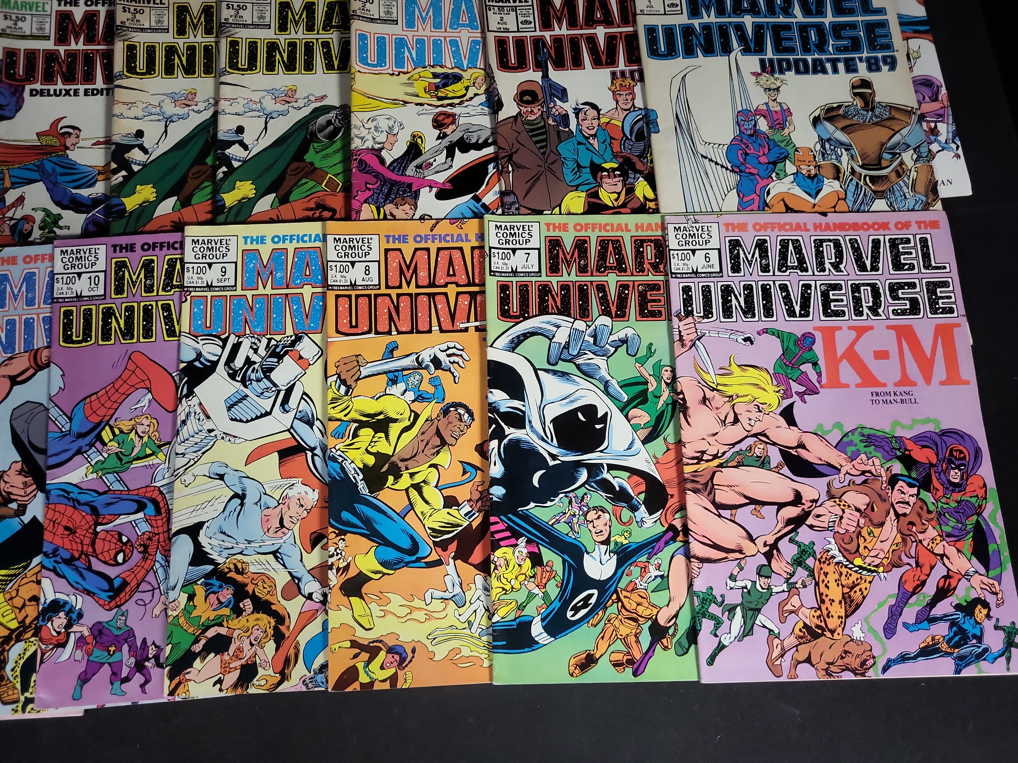 I04594 | Group of Marvel Universe Comic Books