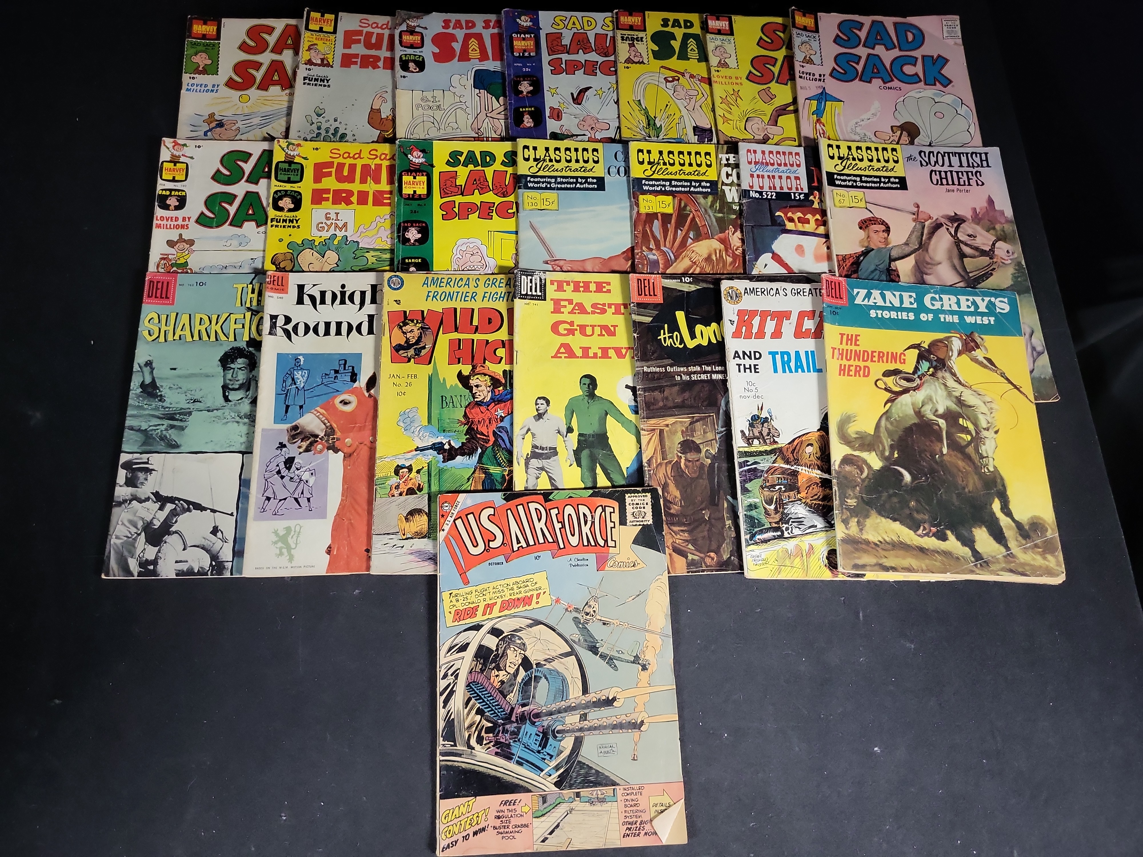 I04628 | Collection of 21 Vintage Comic Books