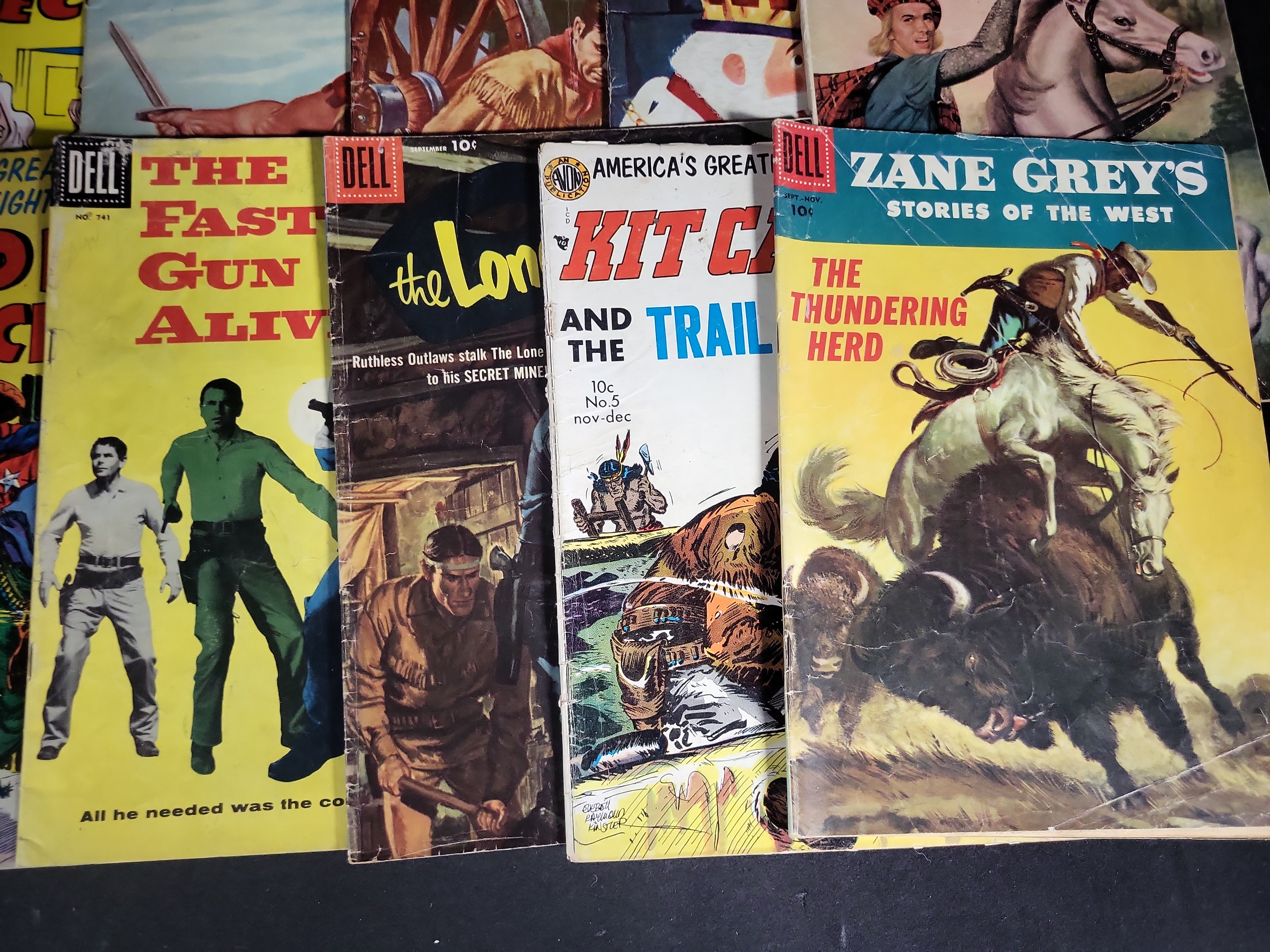 I04628 | Collection of 21 Vintage Comic Books