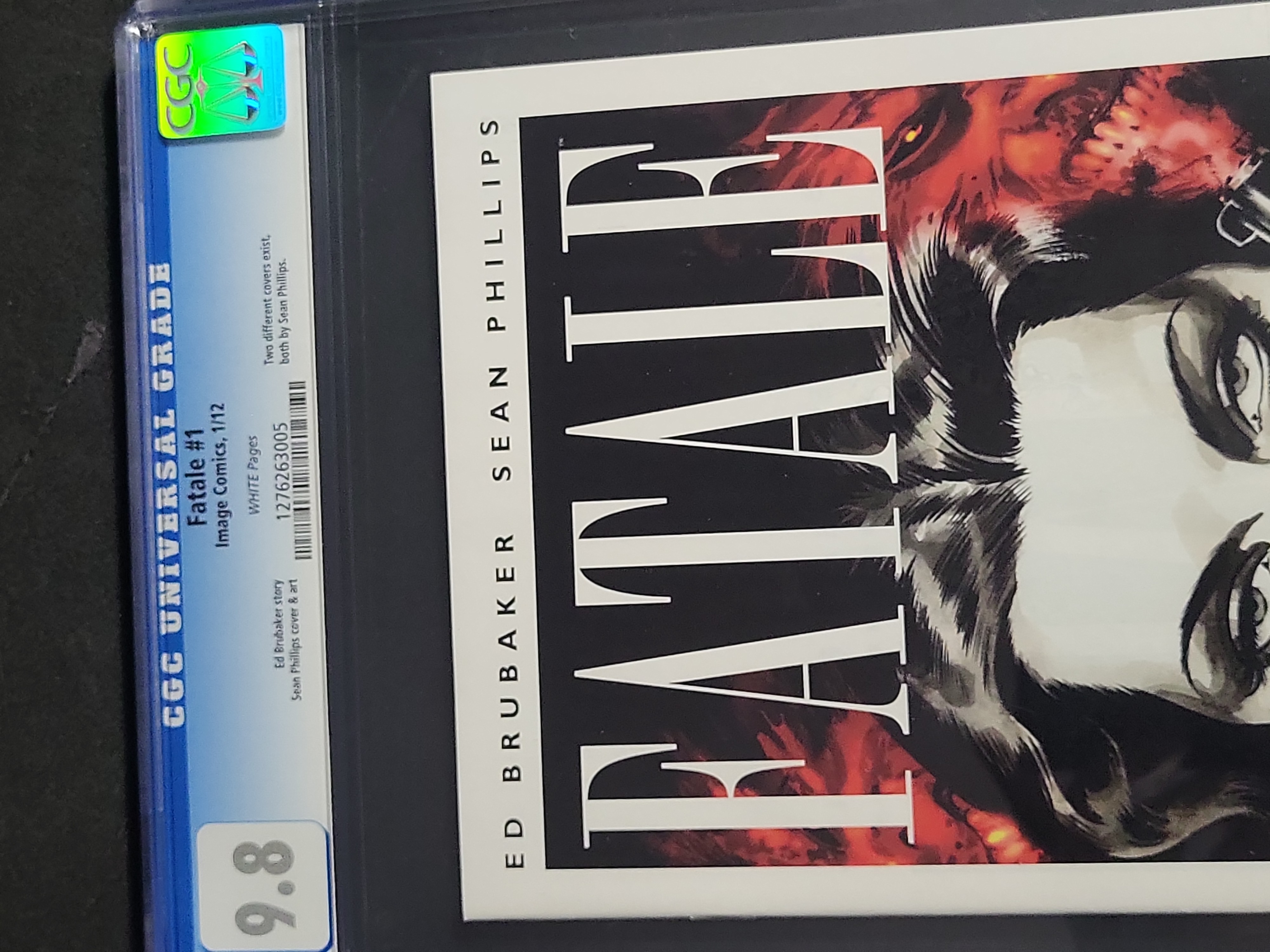 I03952 | CGC 9.8 Fatale 1 Image Comics