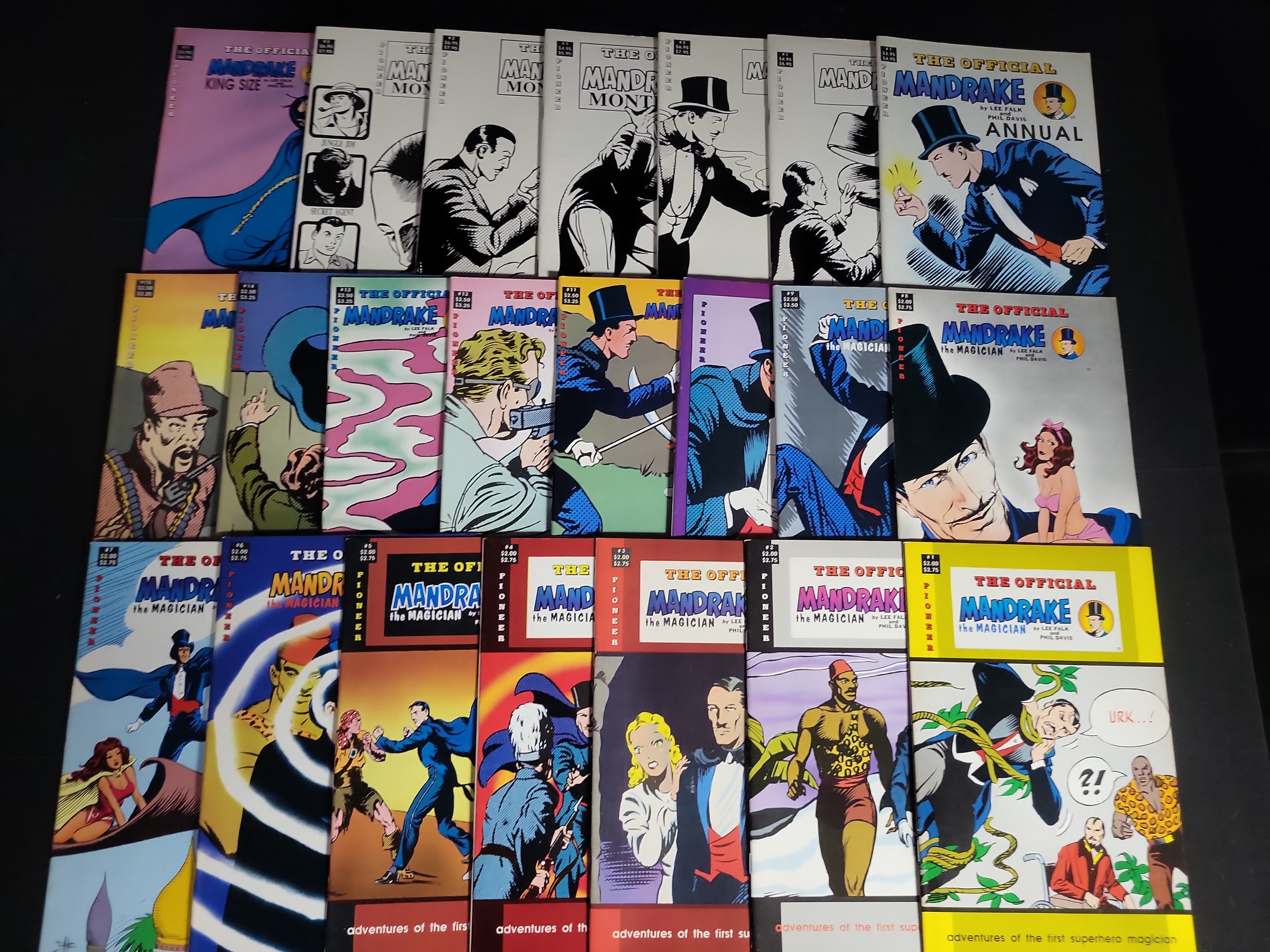 I04004 | Pioneer Mandrake the Magician Comic Collection