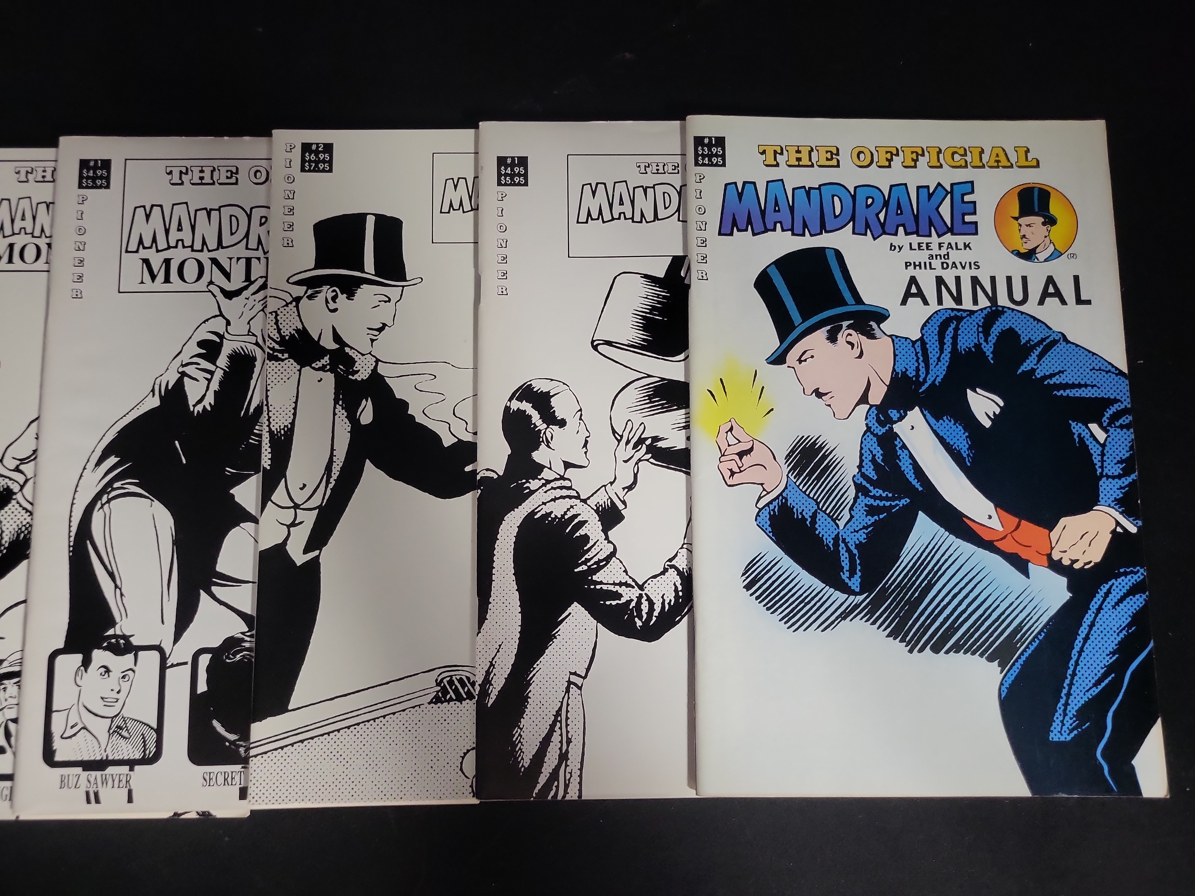I04004 | Pioneer Mandrake the Magician Comic Collection