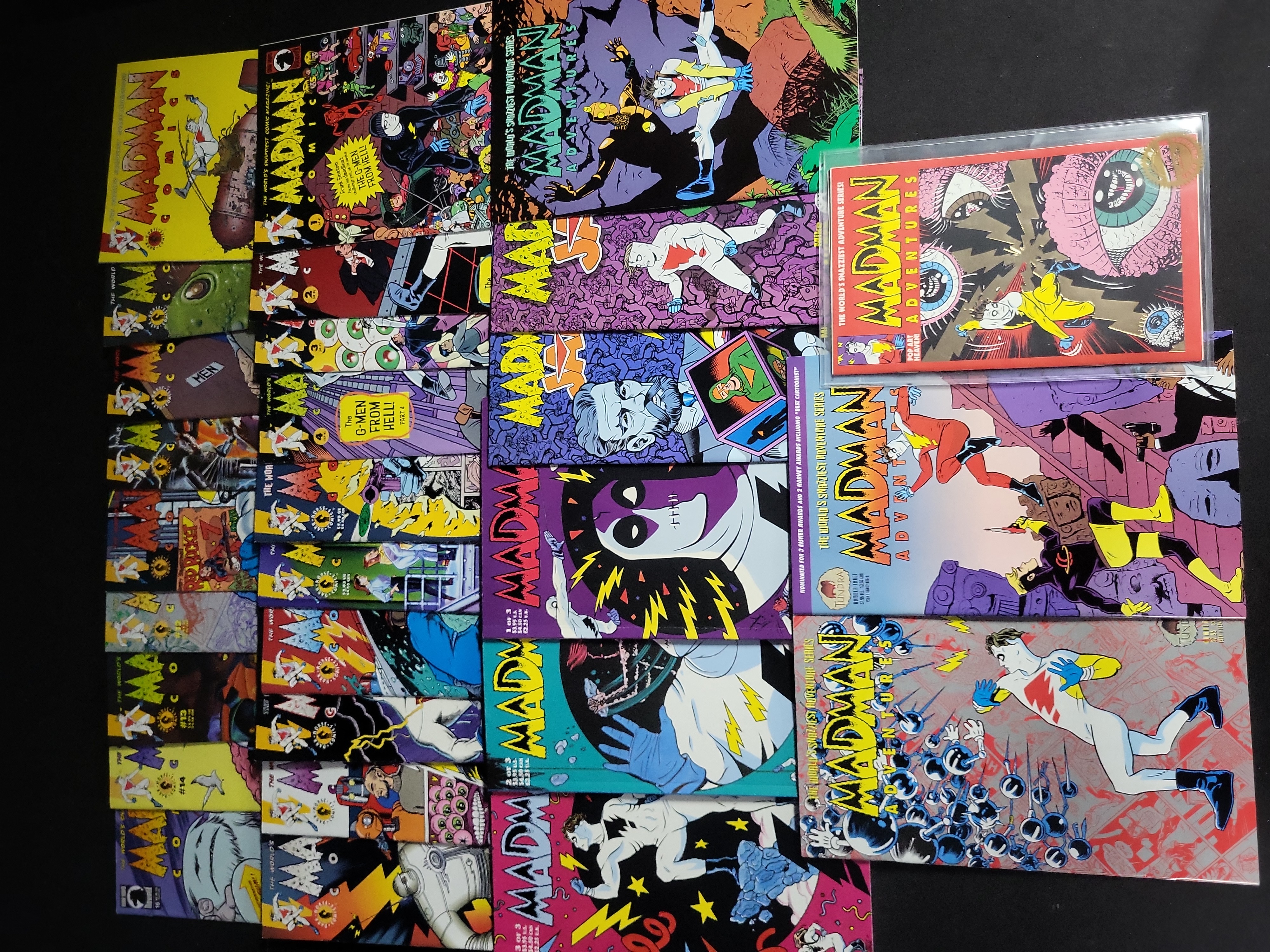 I04013 | Madman Comics Collection by Mike Allred