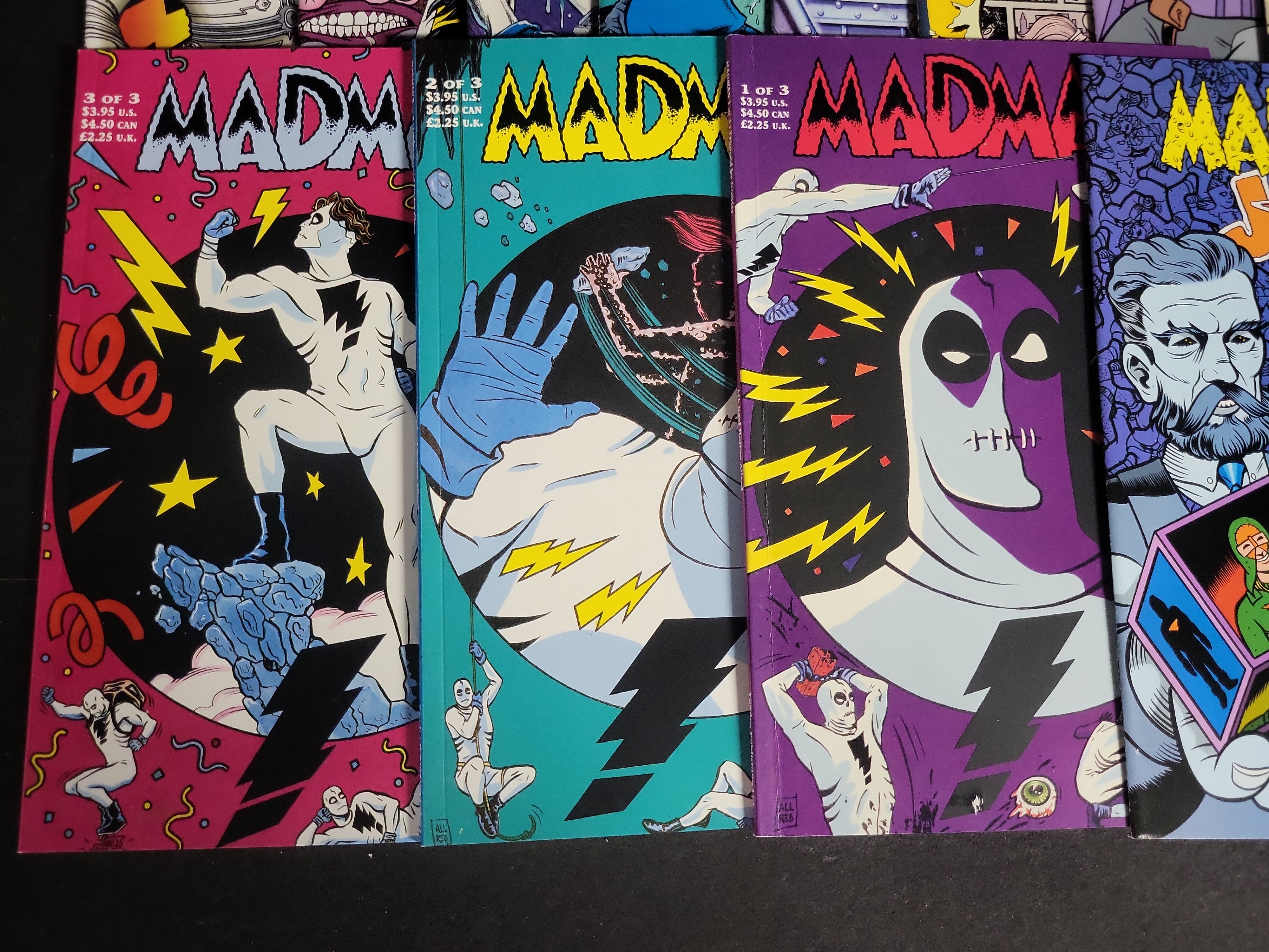 I04013 | Madman Comics Collection by Mike Allred