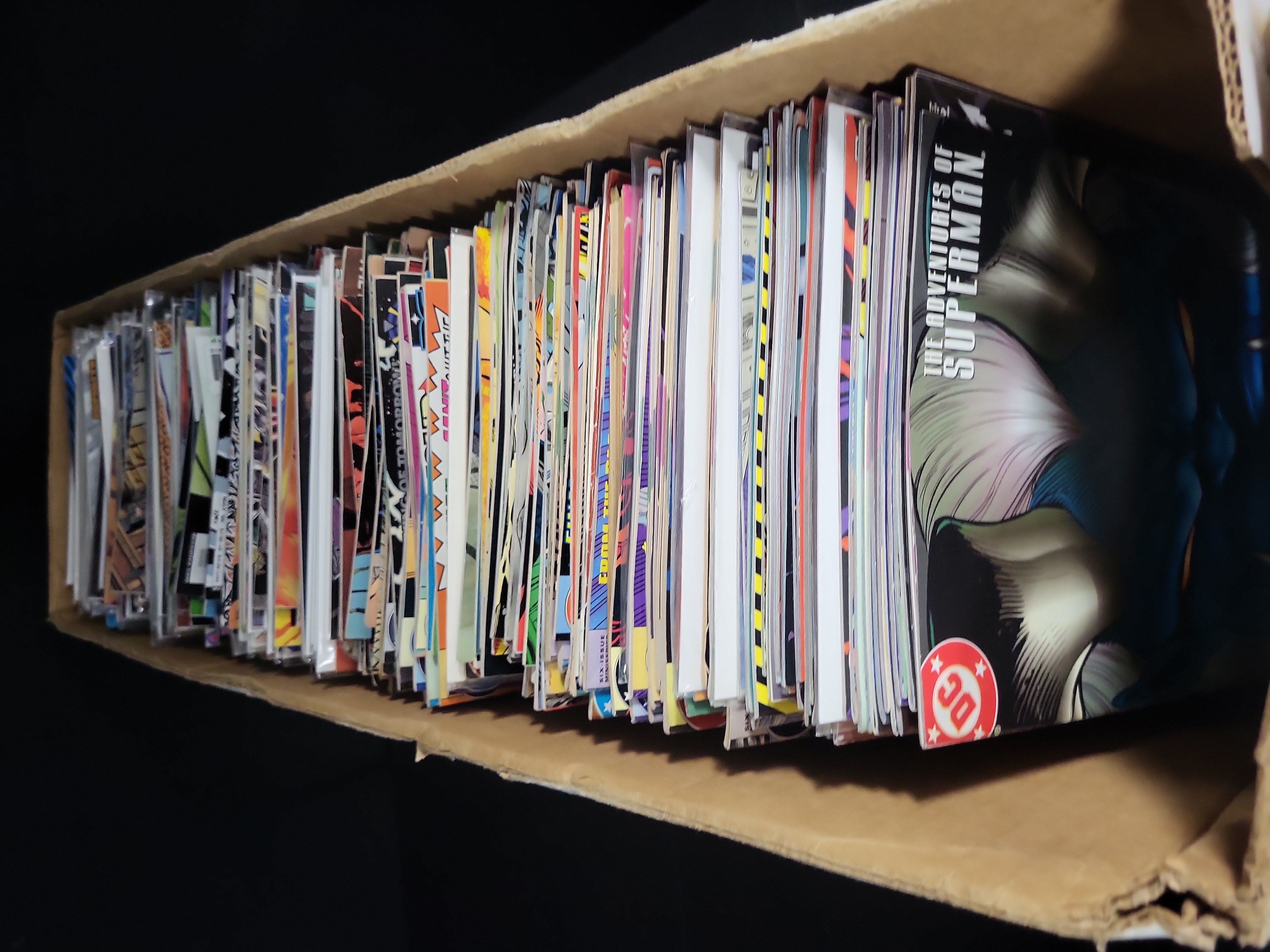 I04513 | DC Comic Book Bulk Collection