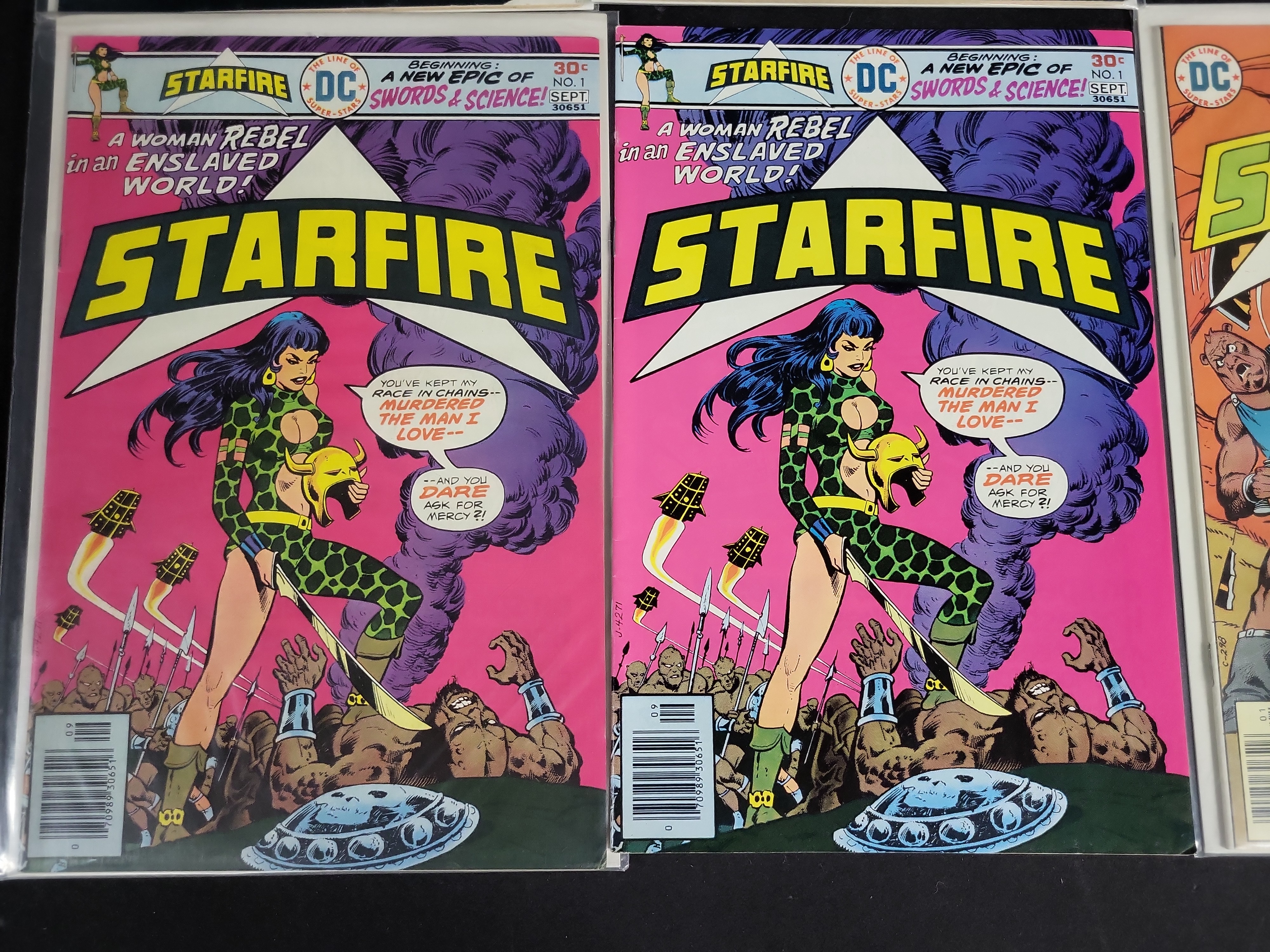I04515 | A Set of Starfire DC Comics
