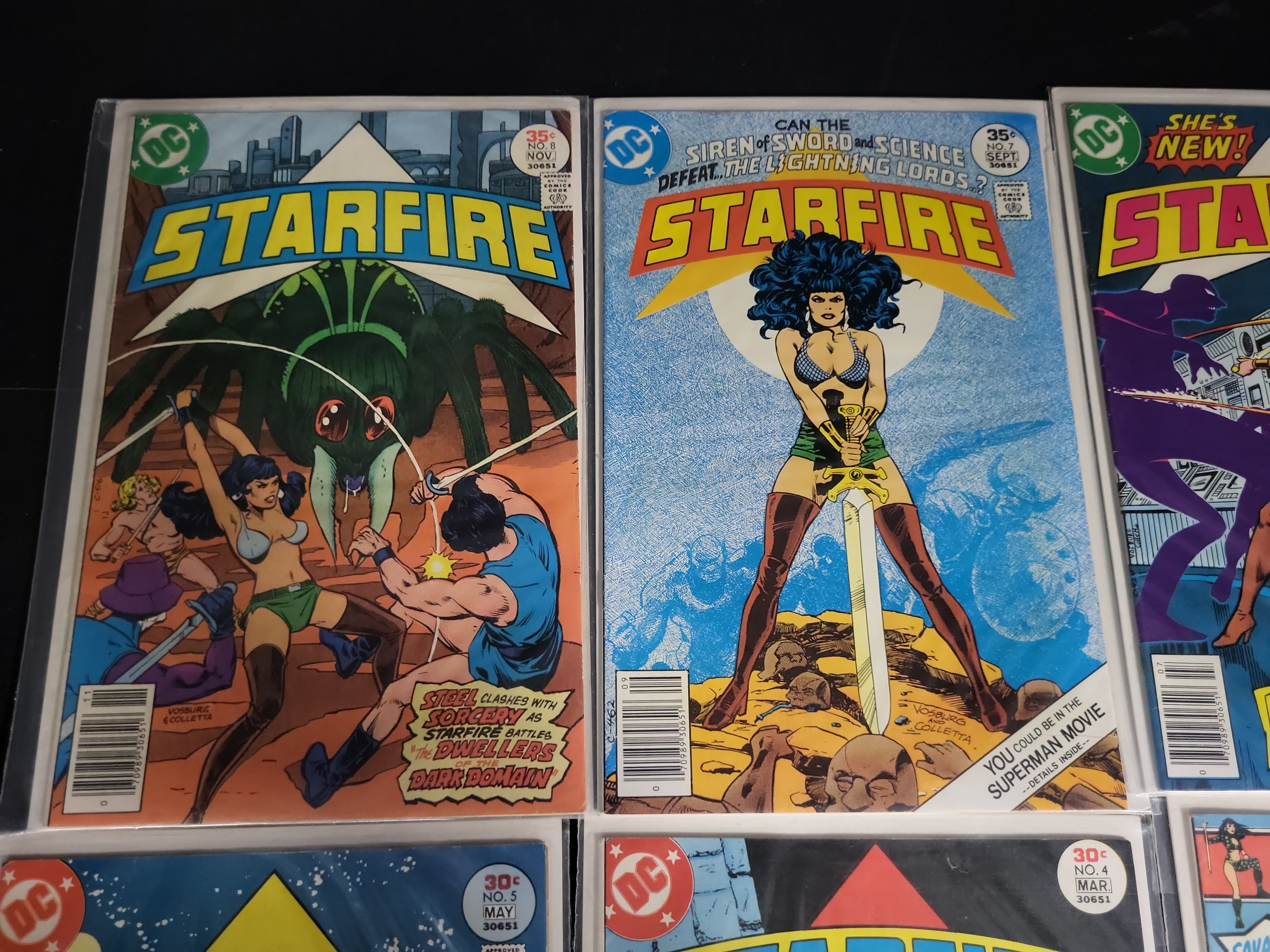 I04515 | A Set of Starfire DC Comics