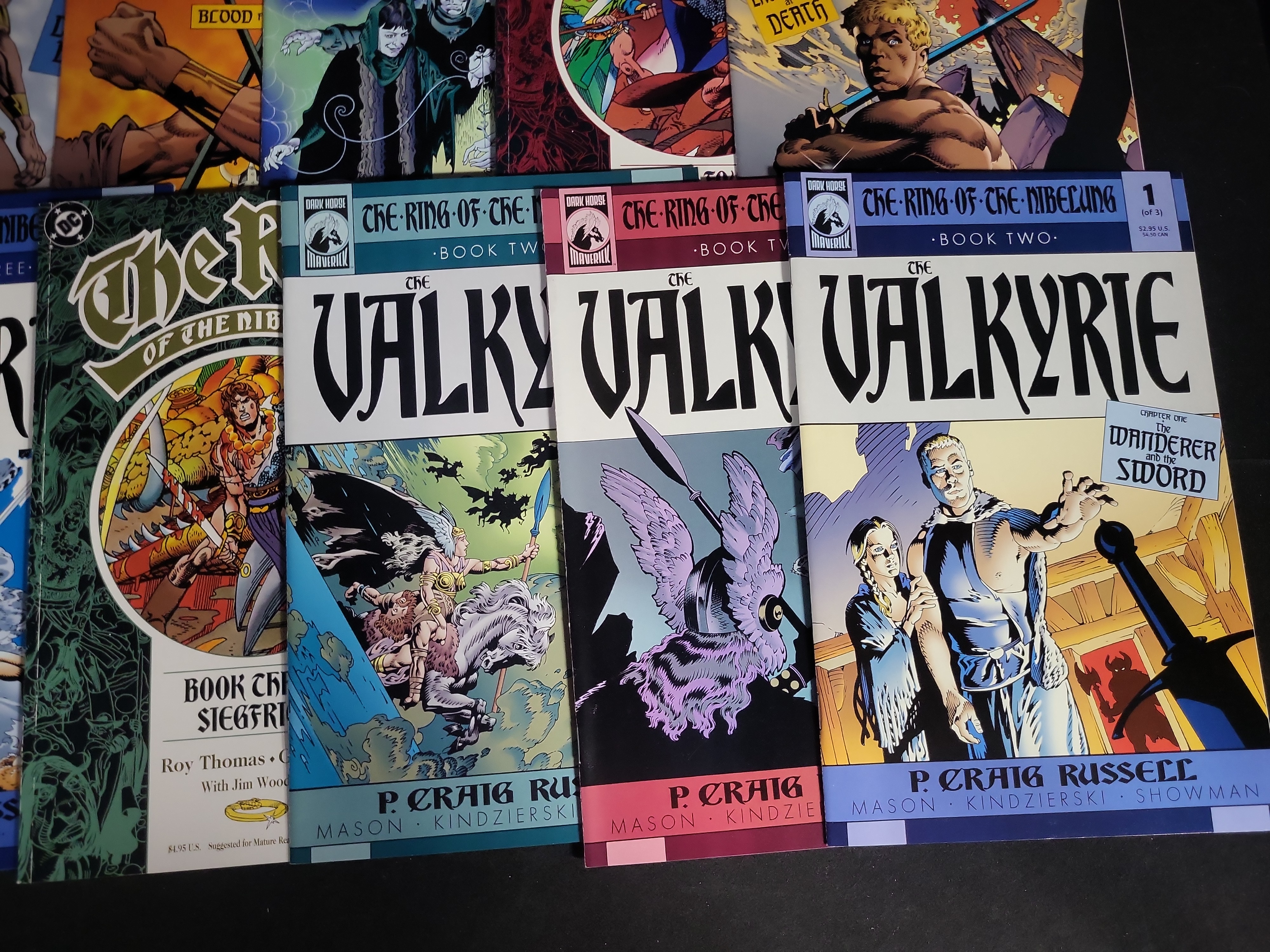 I03994 | Ring of the Nibelung Comic Lot