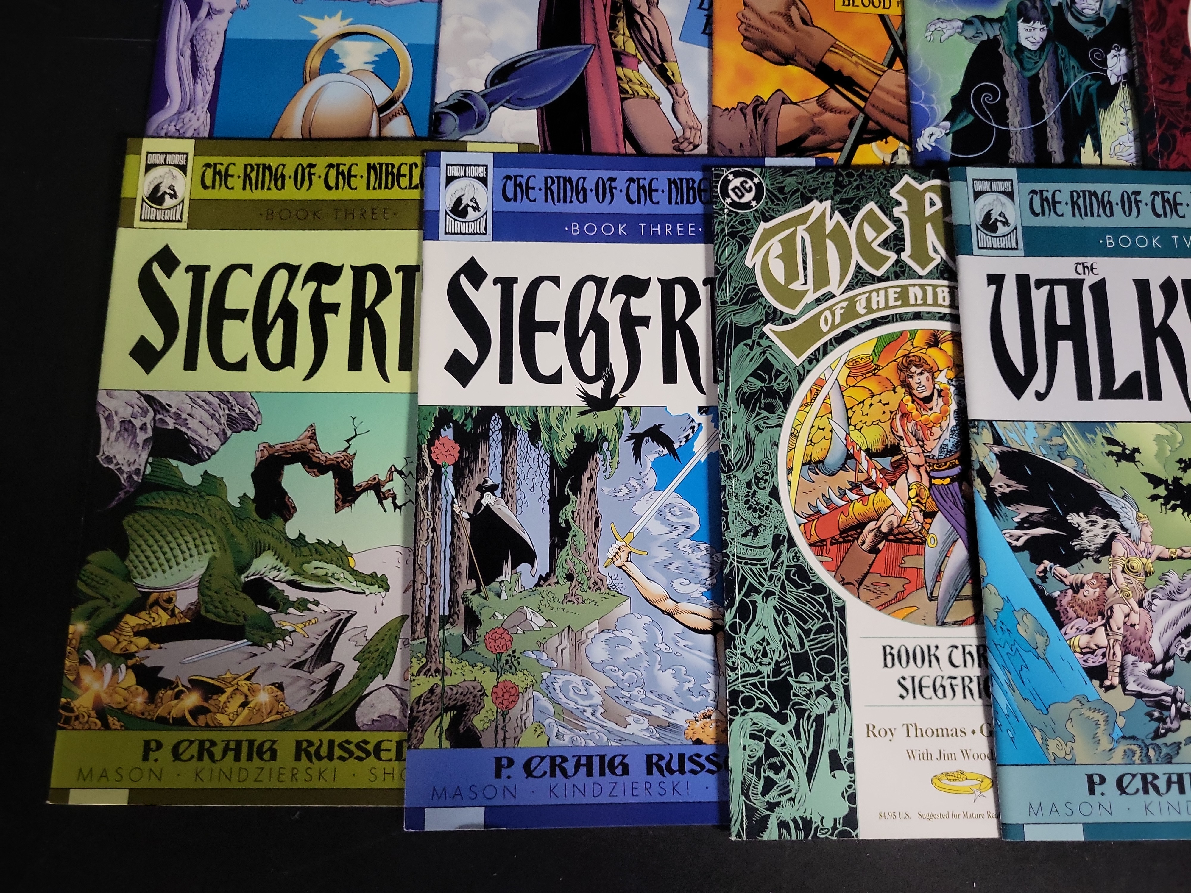 I03994 | Ring of the Nibelung Comic Lot