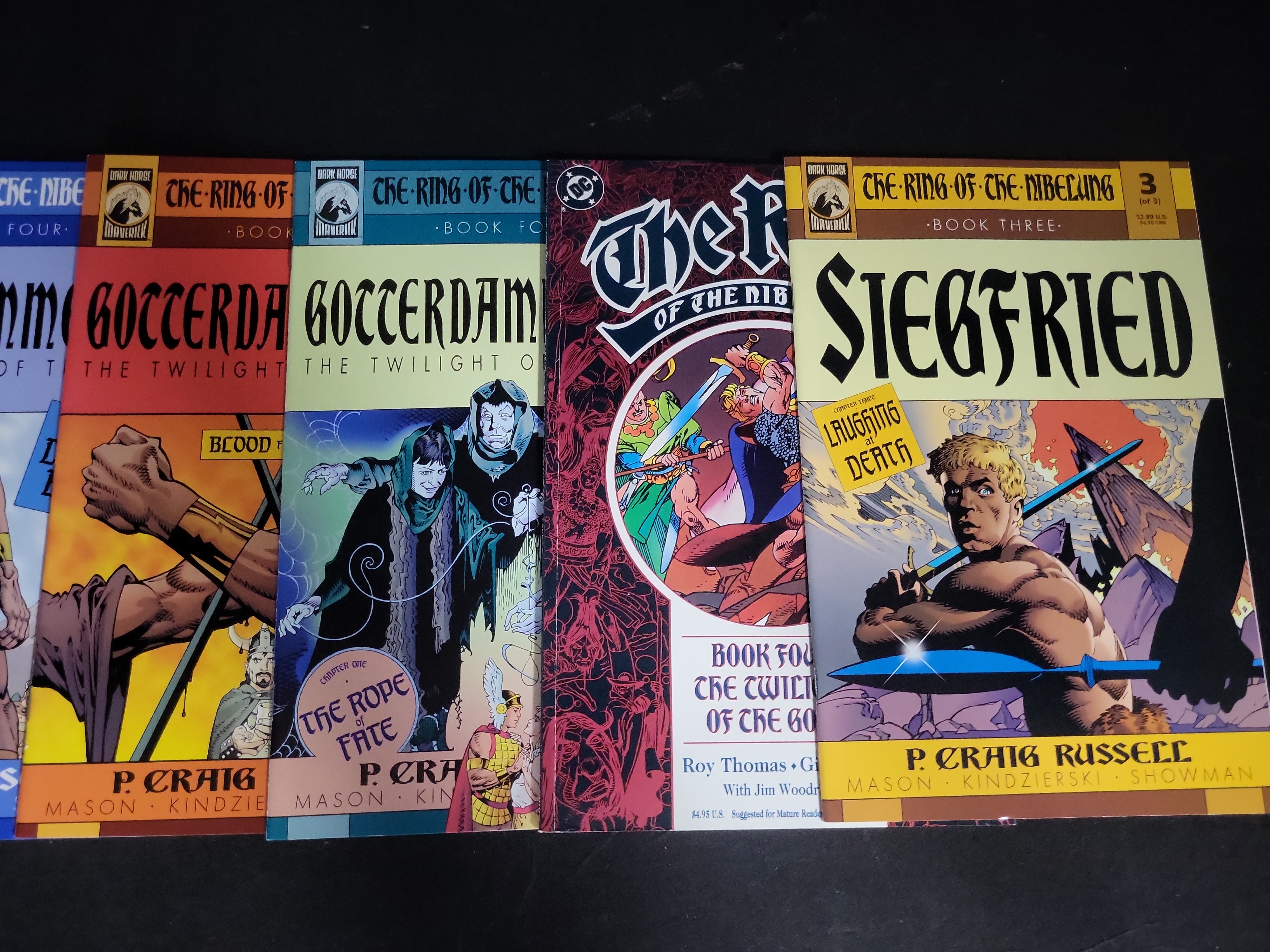 I03994 | Ring of the Nibelung Comic Lot