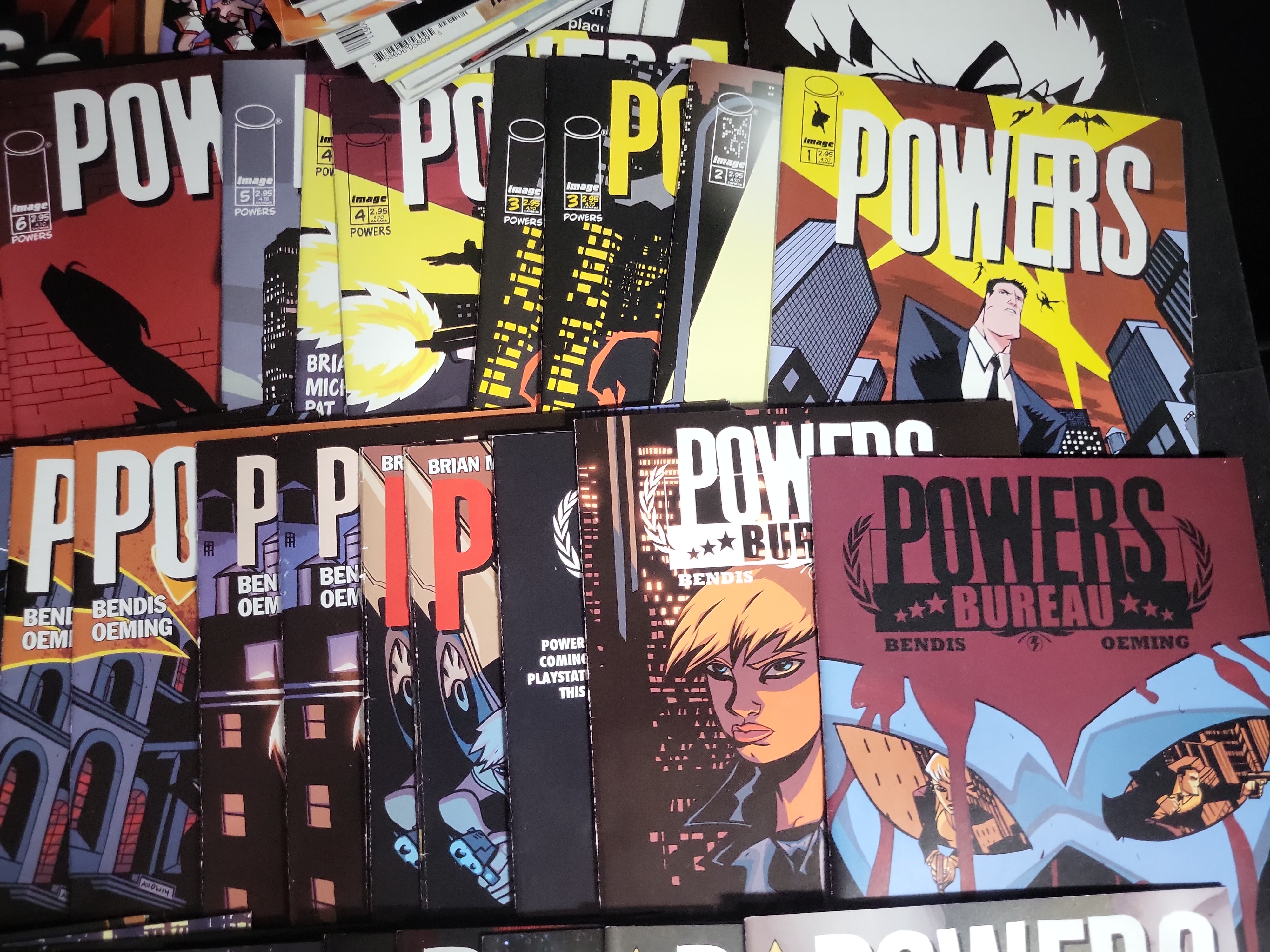 I04012 | Powers Comic Book Collection