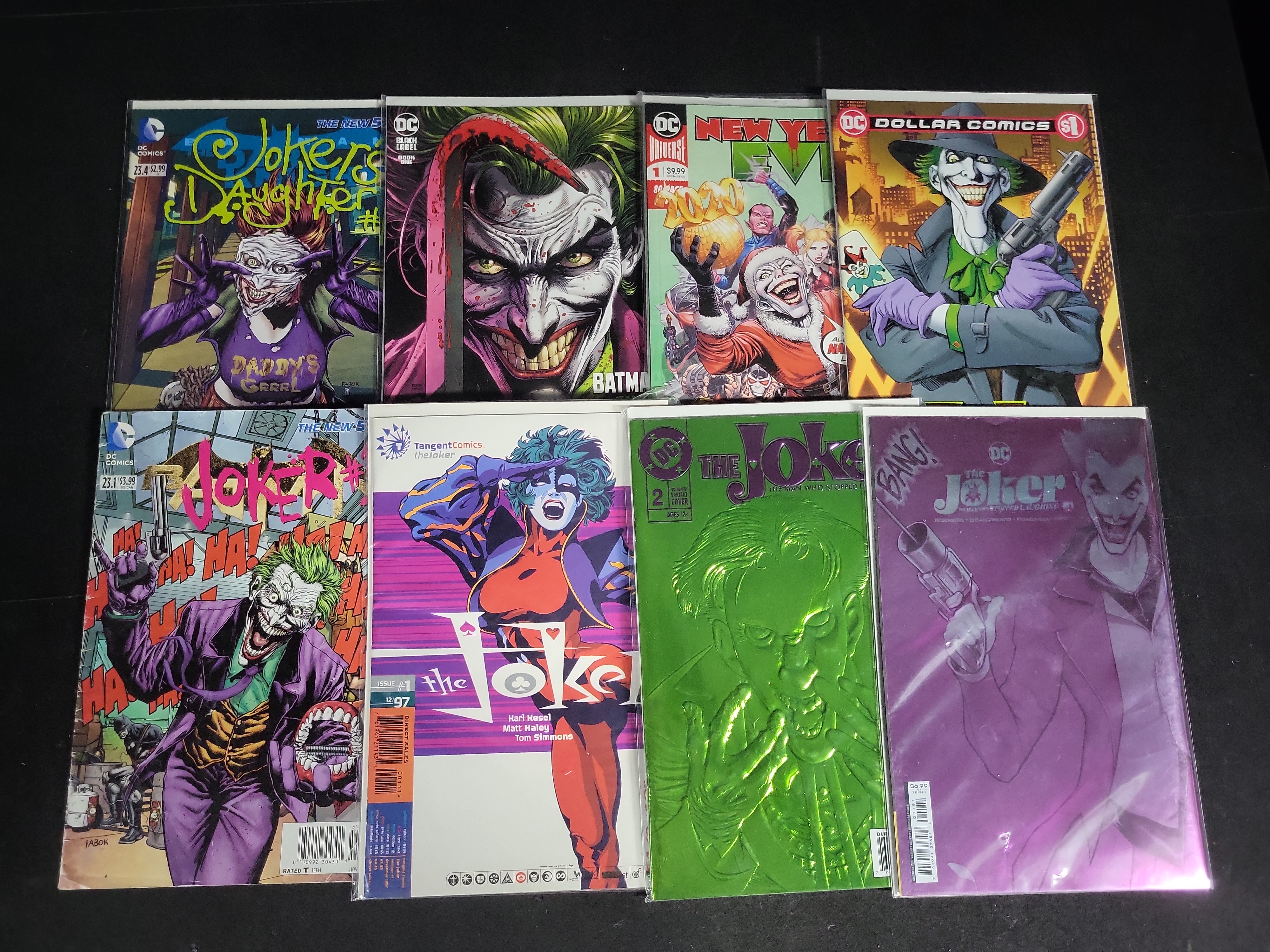 I04589 | Eight Joker DC Comic Books