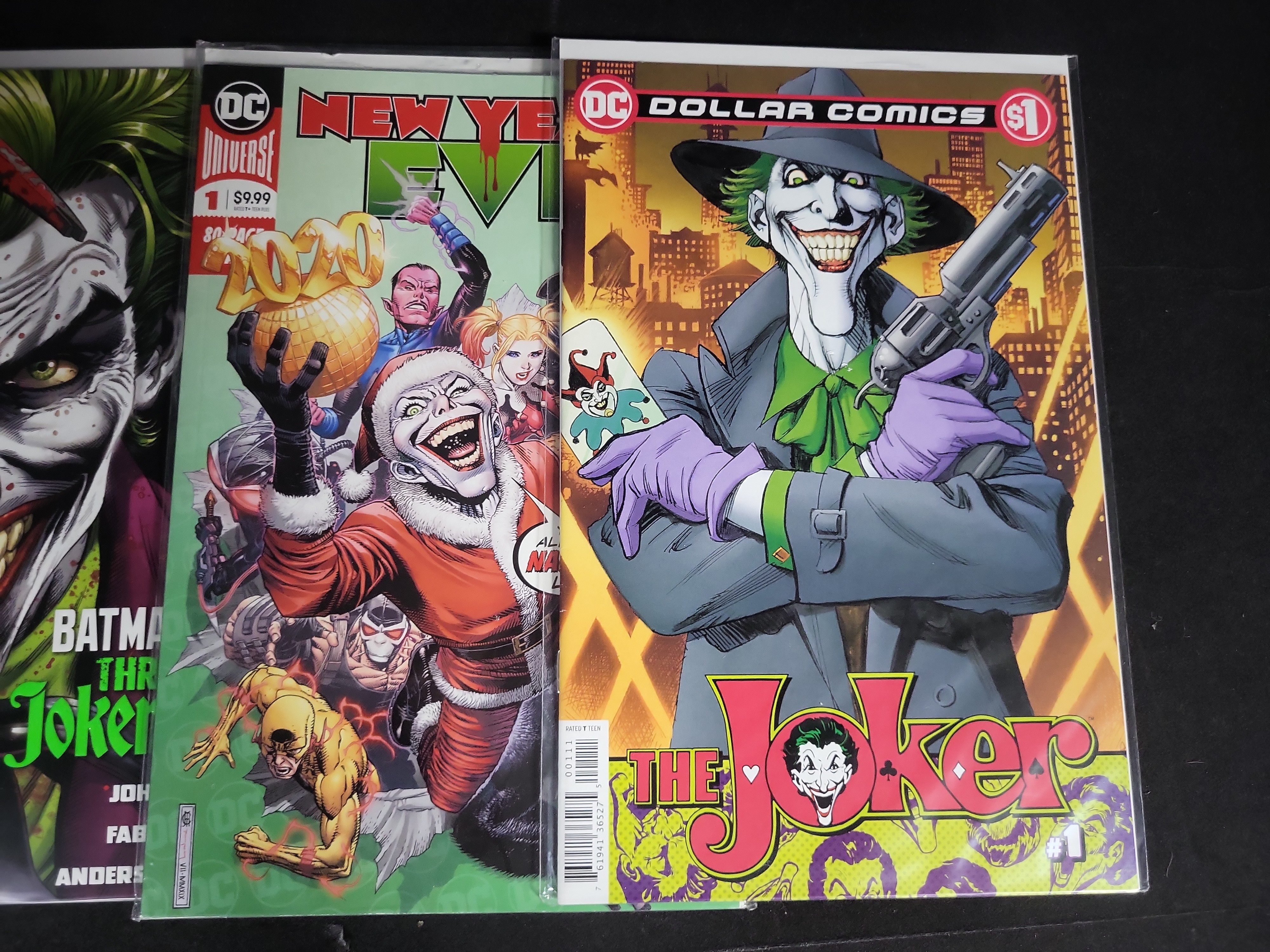 I04589 | Eight Joker DC Comic Books