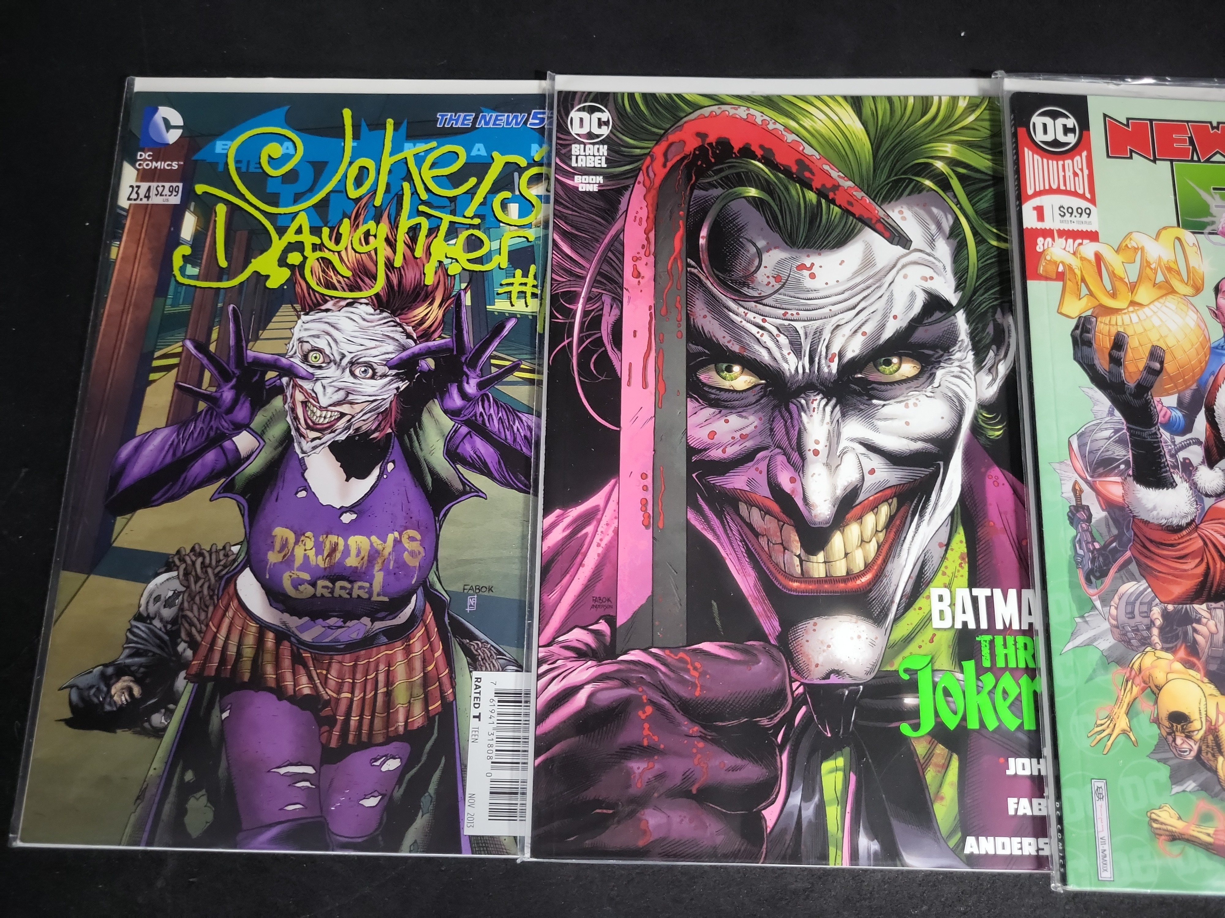 I04589 | Eight Joker DC Comic Books