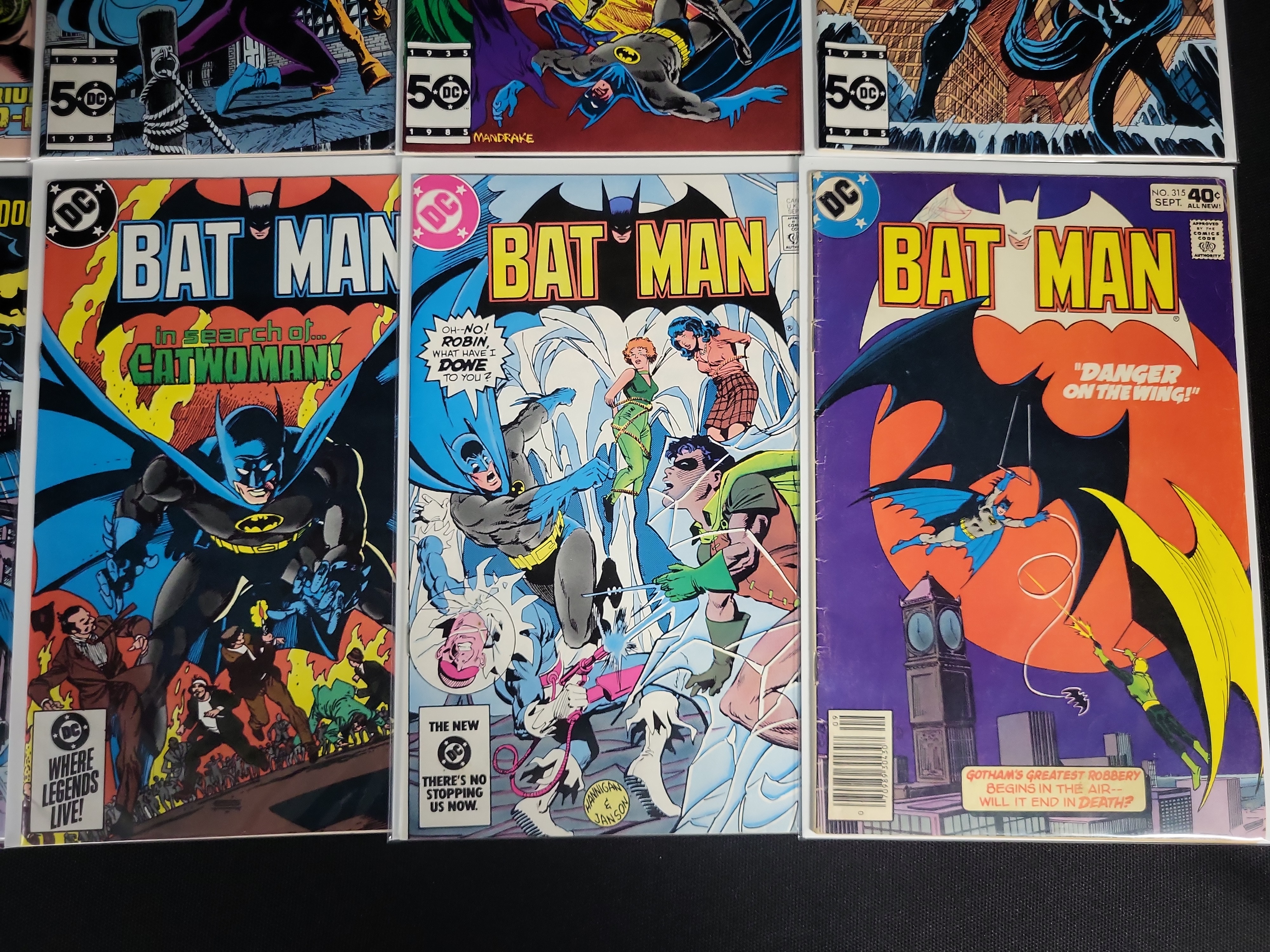 I04805 | Ten DC Batman Comic Books