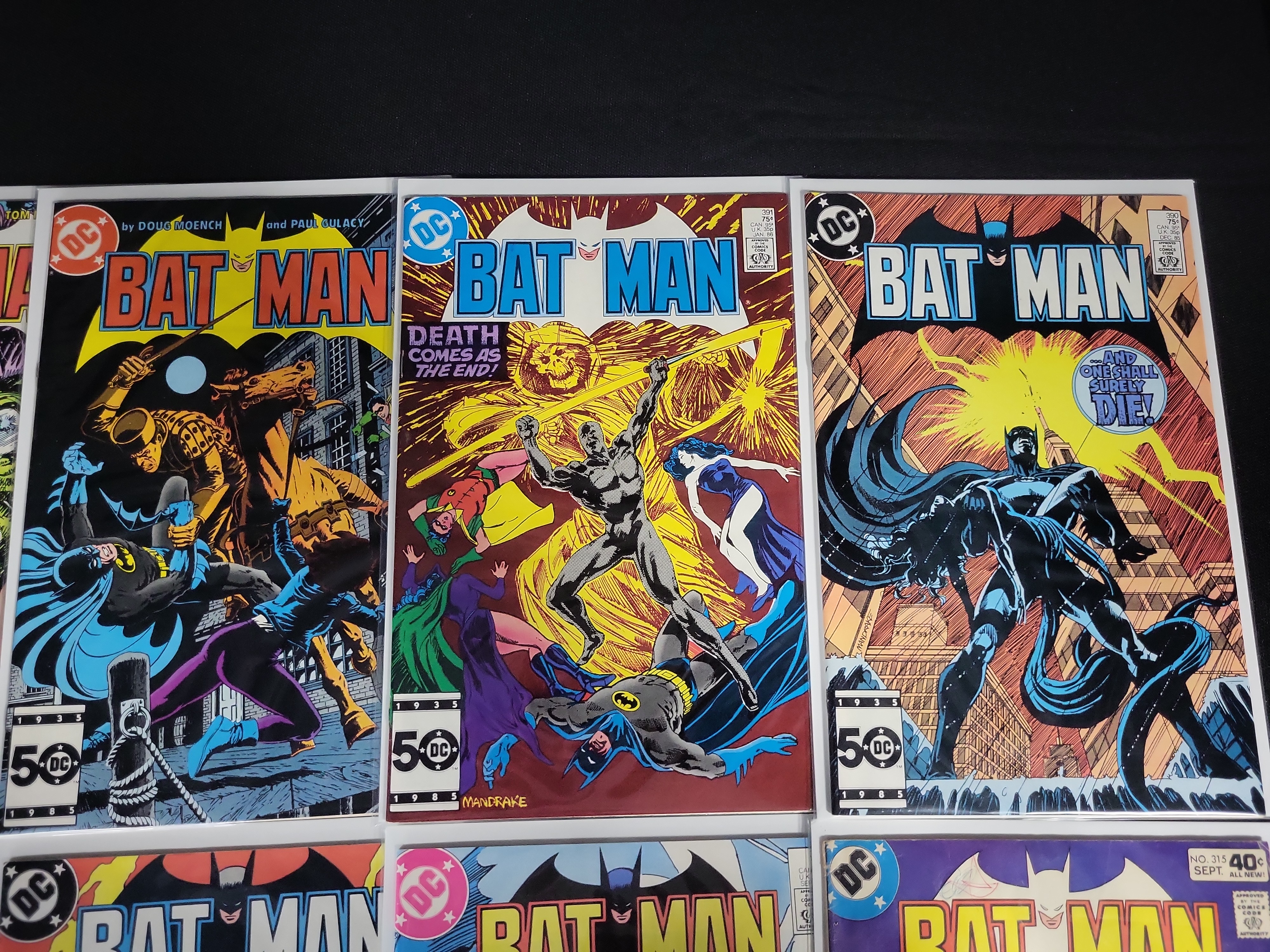 I04805 | Ten DC Batman Comic Books