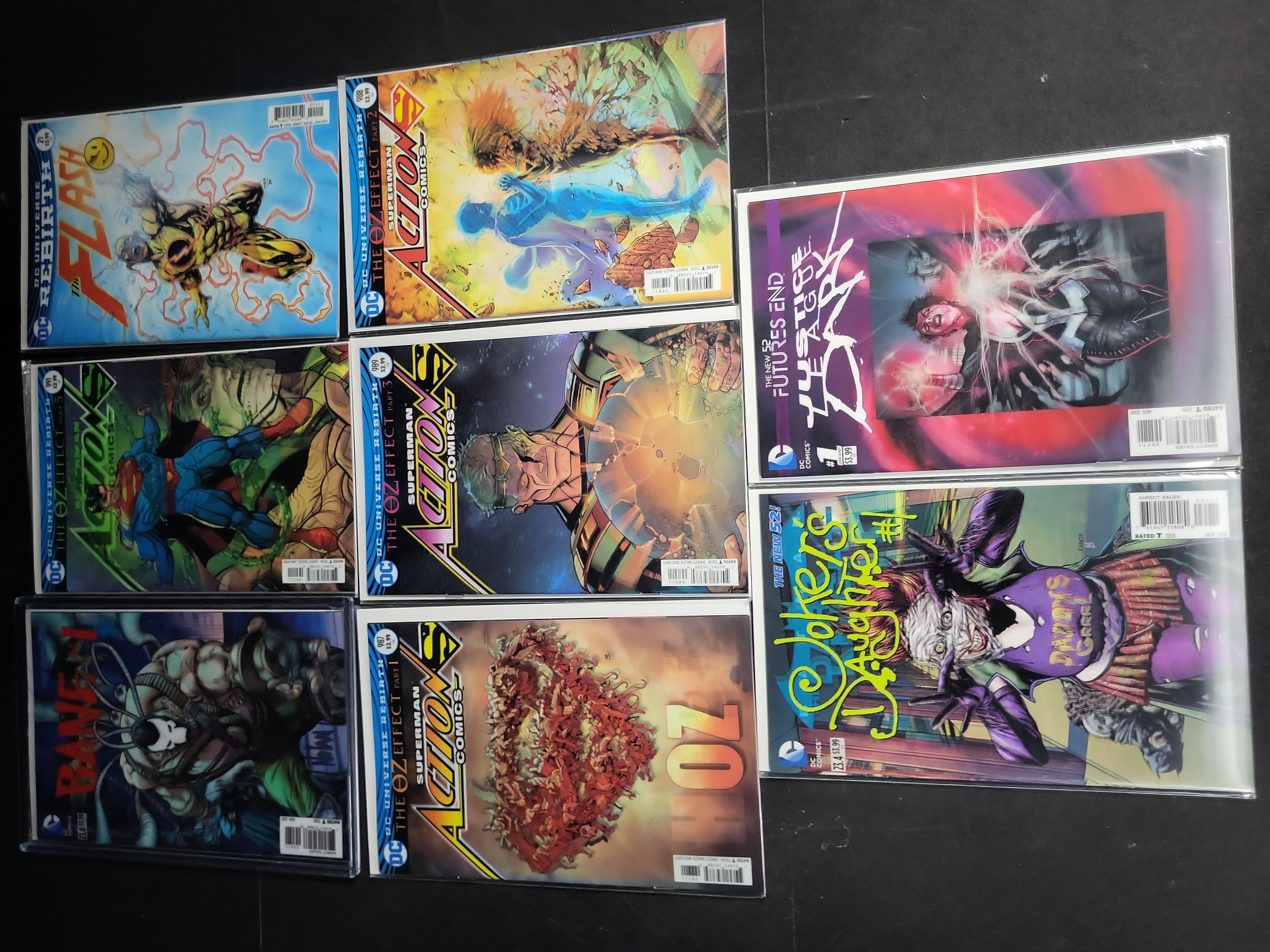 I04518 | Eight DC Comics Lenticular Variant Covers