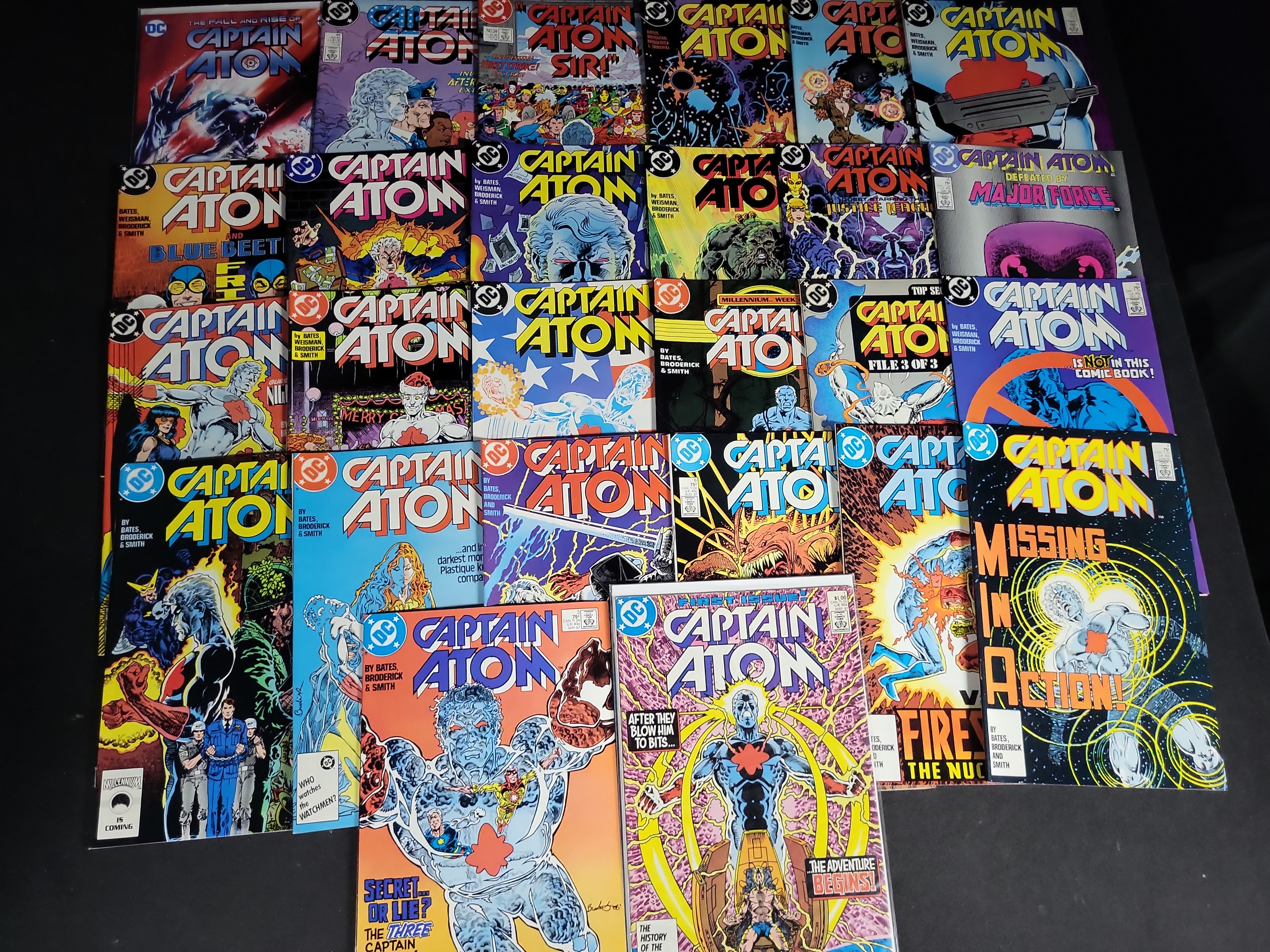 I04507 | Collection of DC Captain Atom Comics
