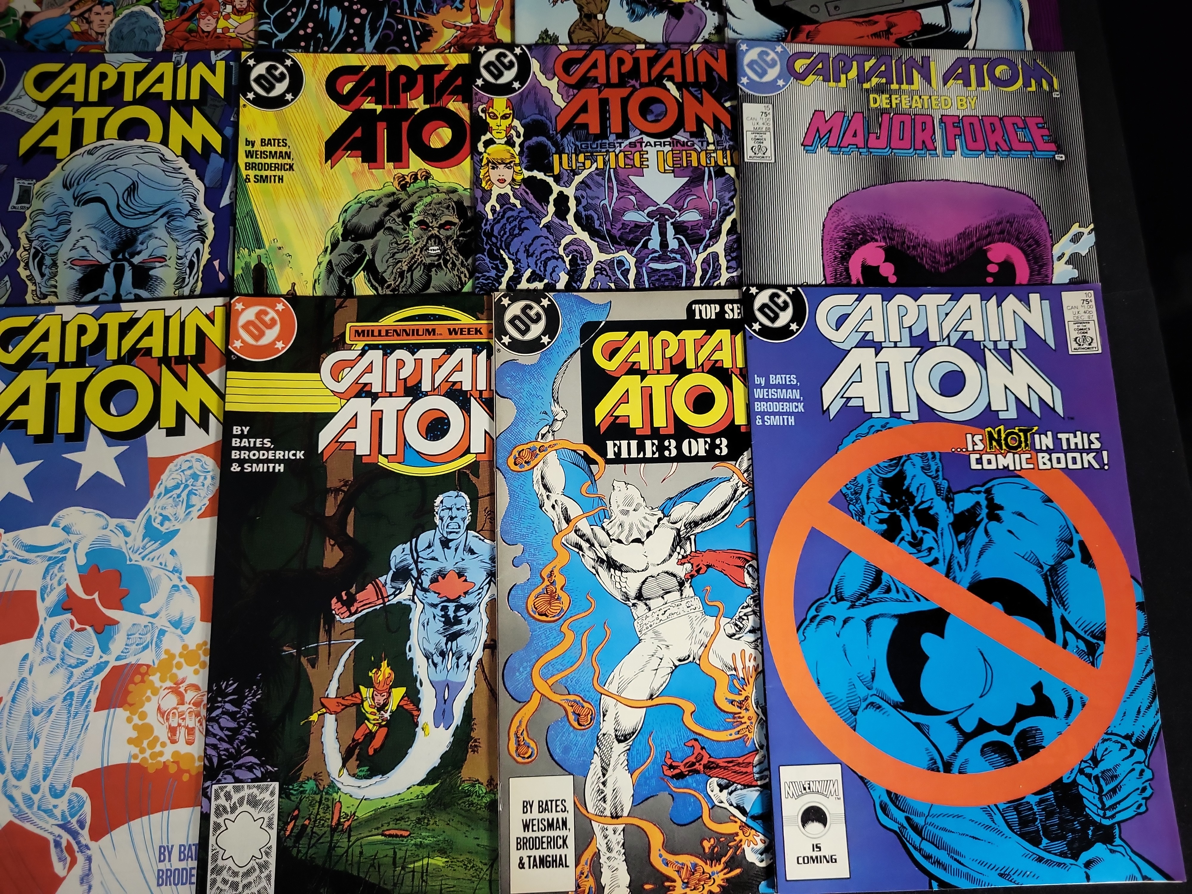 I04507 | Collection of DC Captain Atom Comics