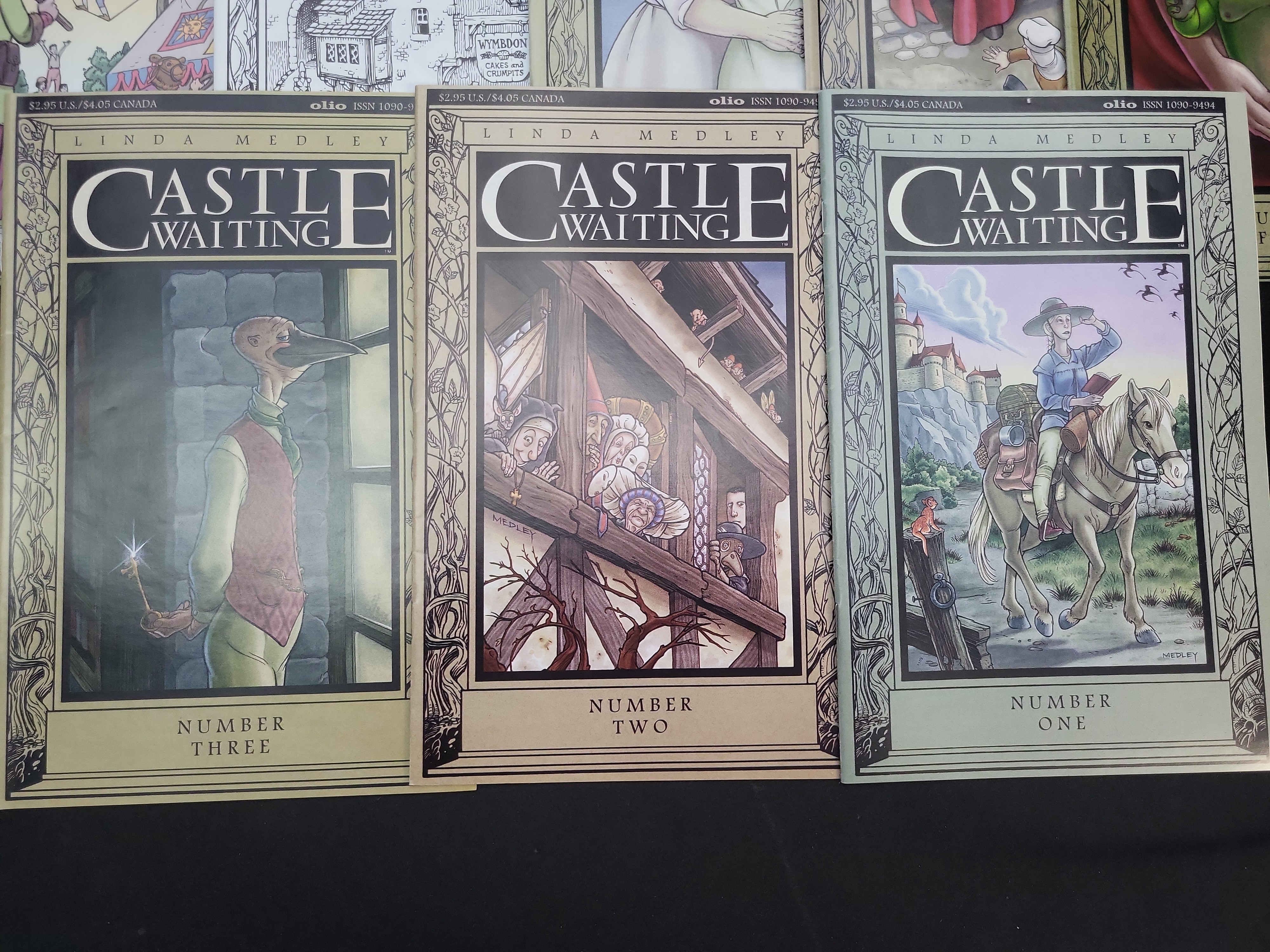 I03981 | Thirteen Castle Waiting Comic Books
