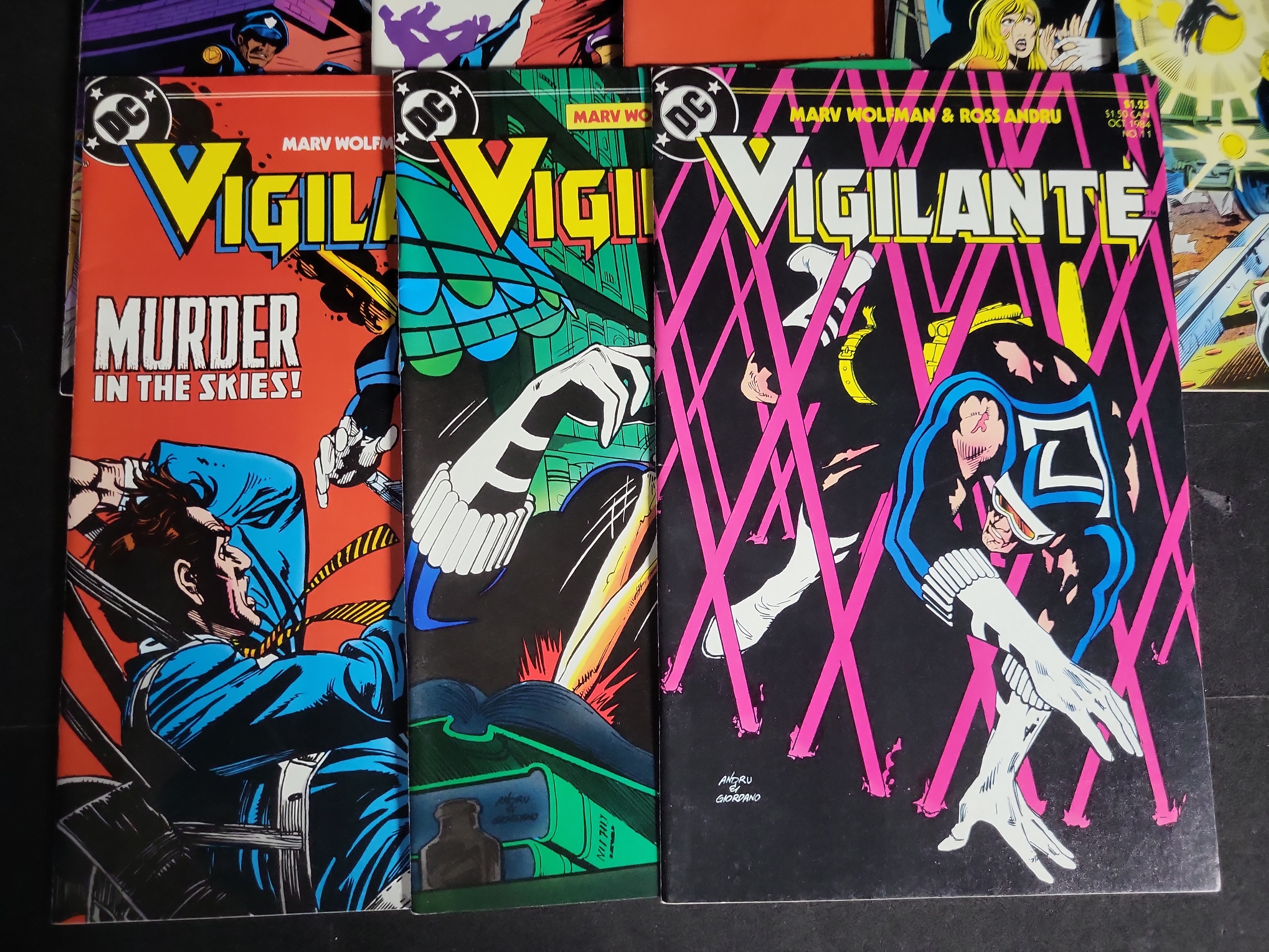 I04065 | A Collection of DC Vigilante Comics