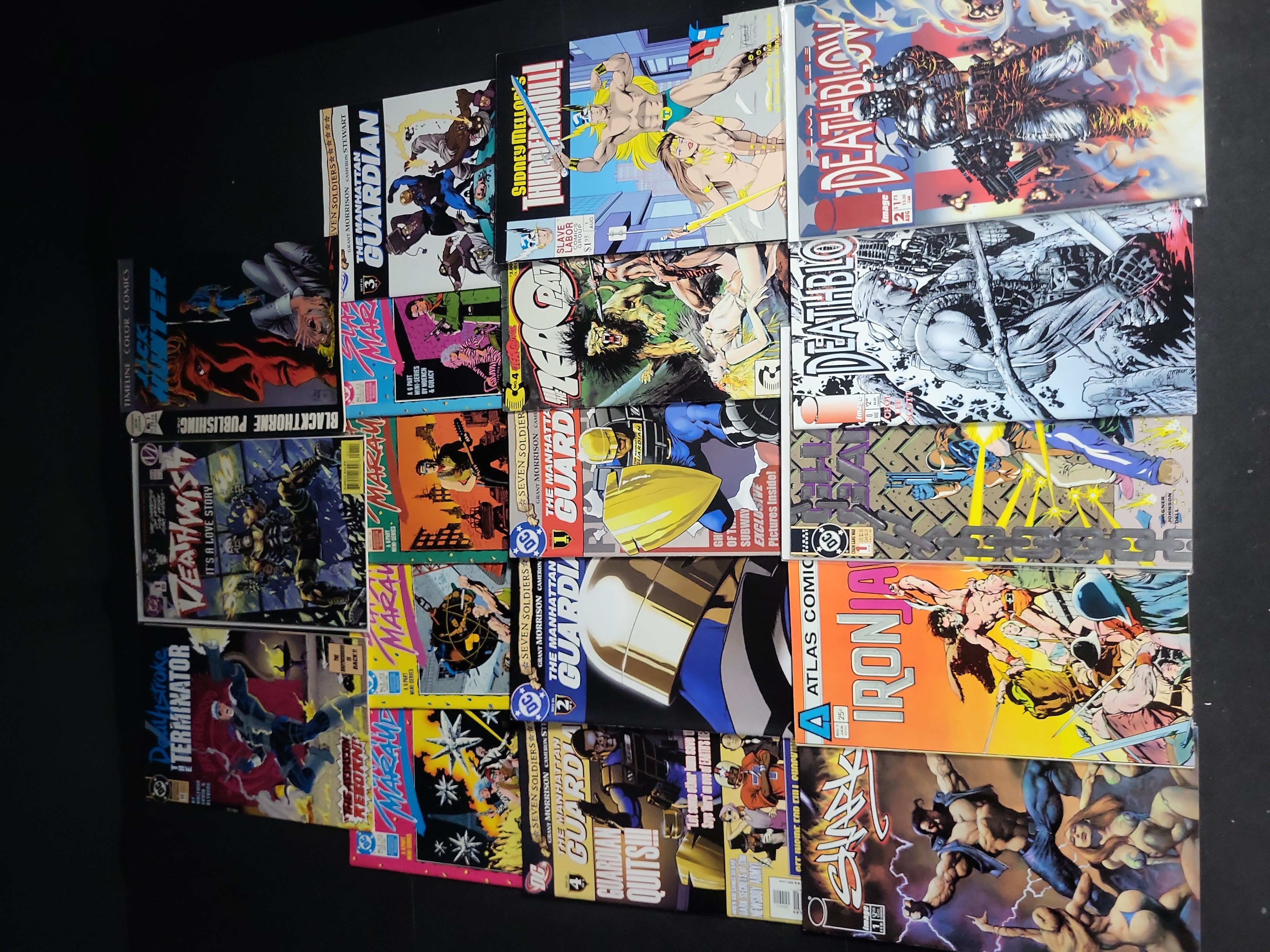 I04549 | An Assortment of Mixed Comic Books
