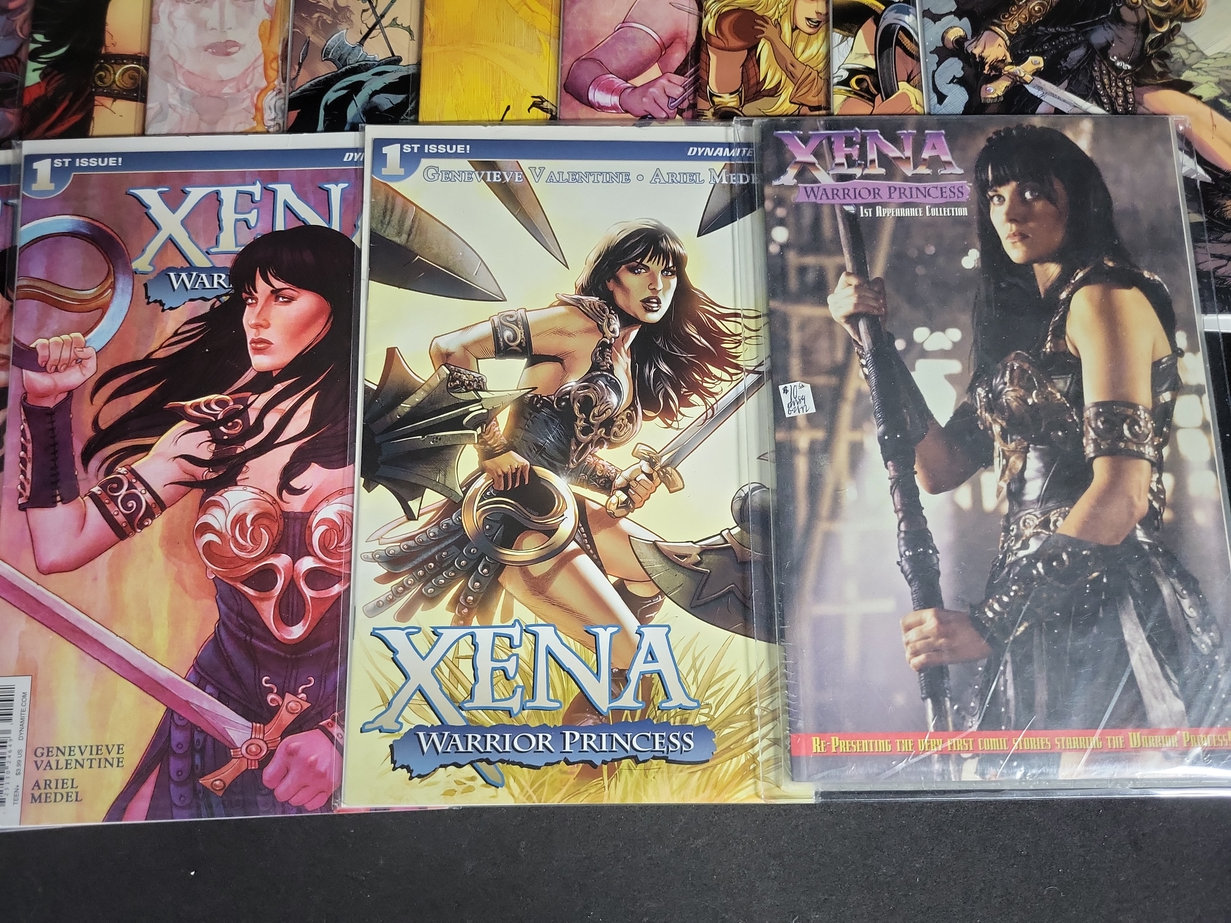 I04590 | 30 Dynamite Xena Warrior Princess Comics