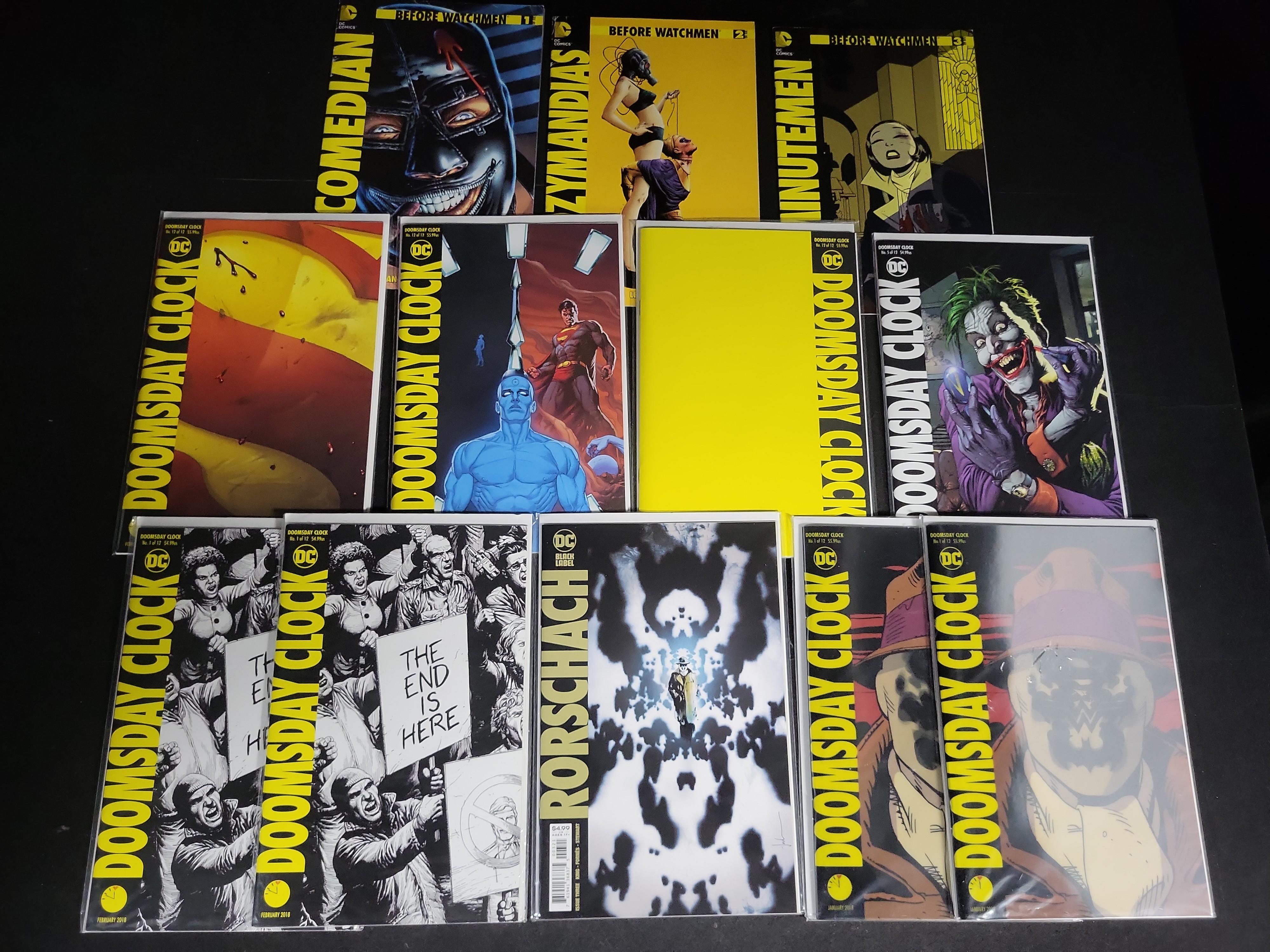 I04519 | Collection of DC Watchmen Related Comics