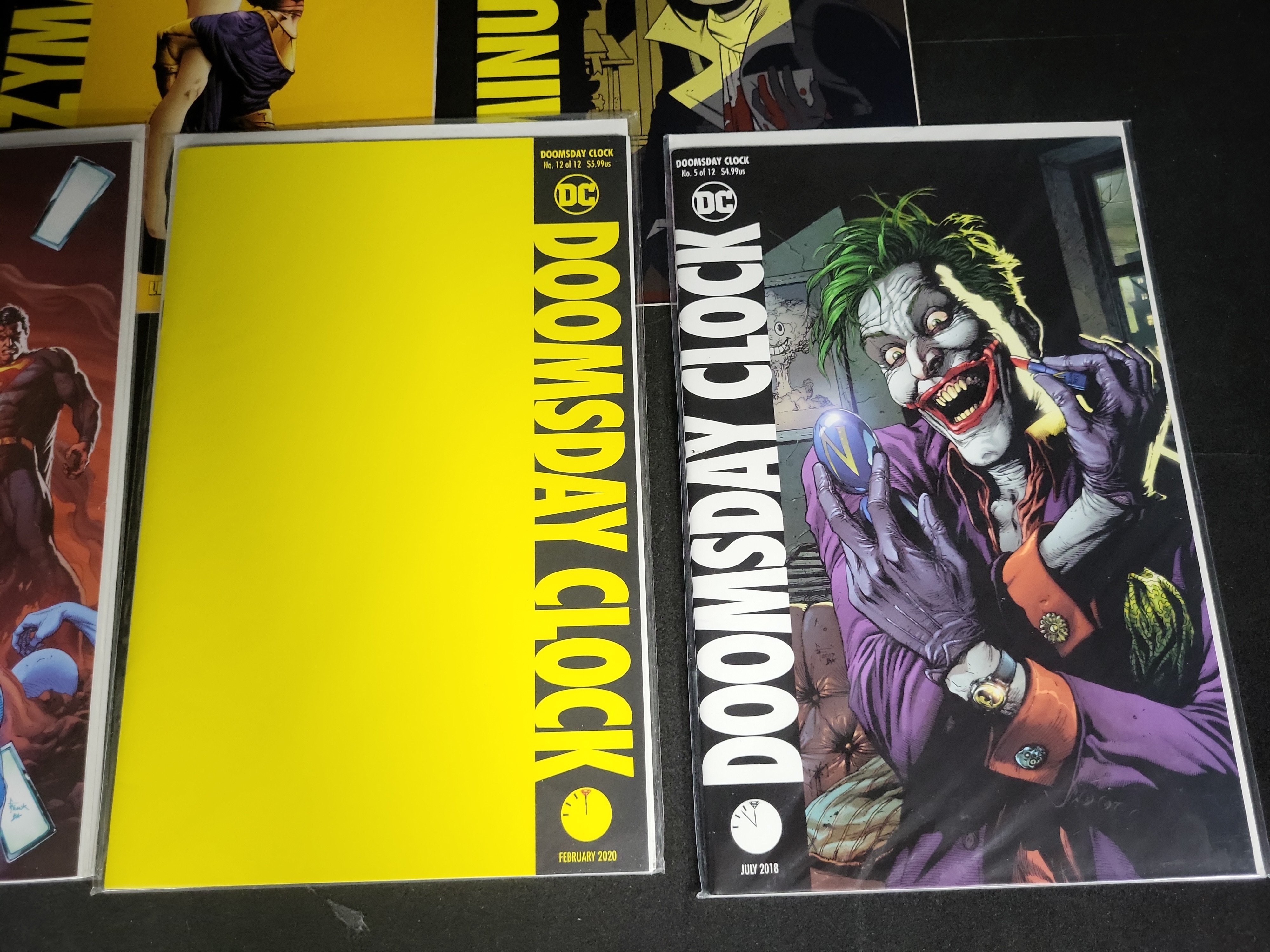 I04519 | Collection of DC Watchmen Related Comics
