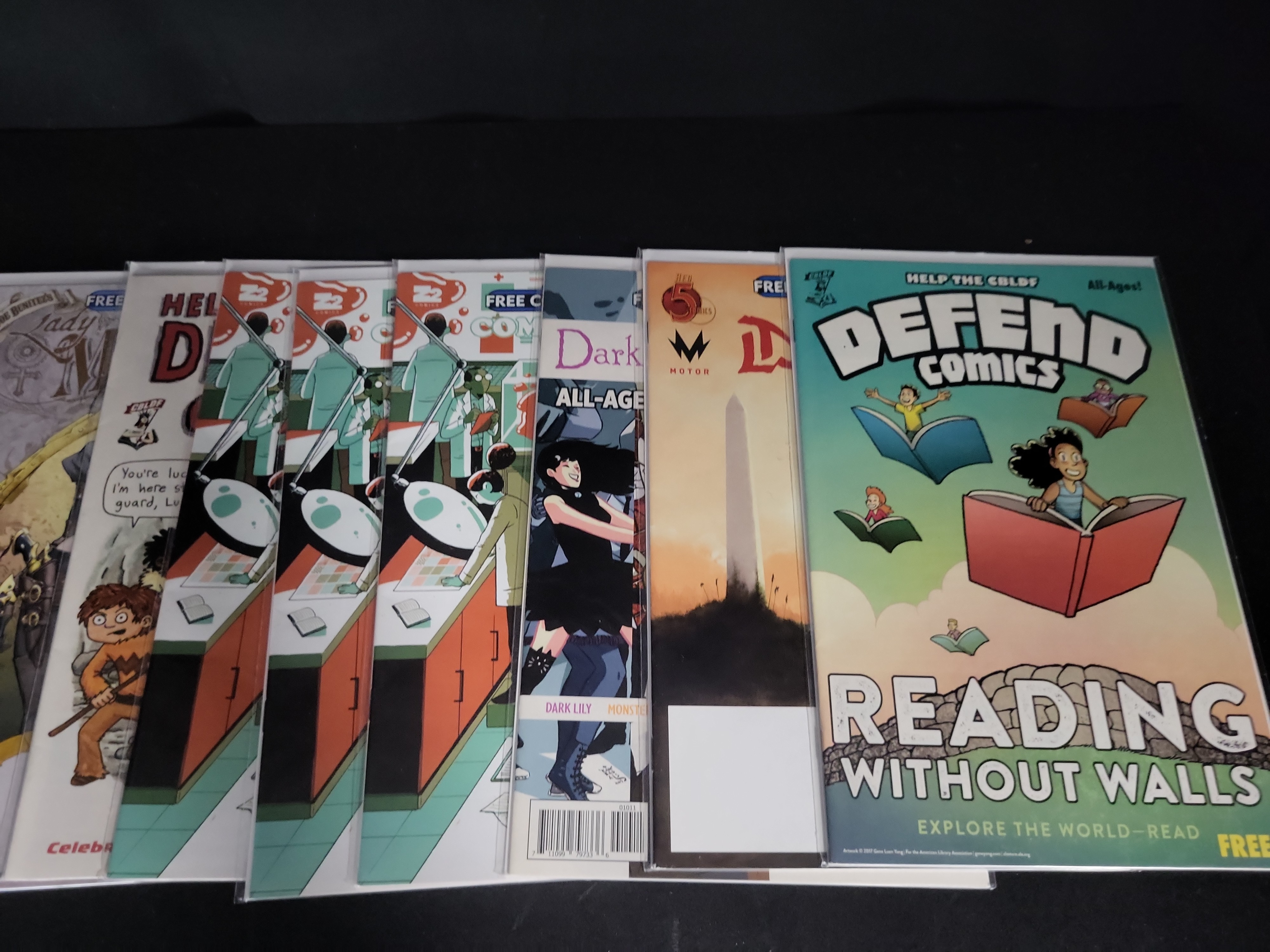 I04573 | Assortment of Modern Promotional Comic Books