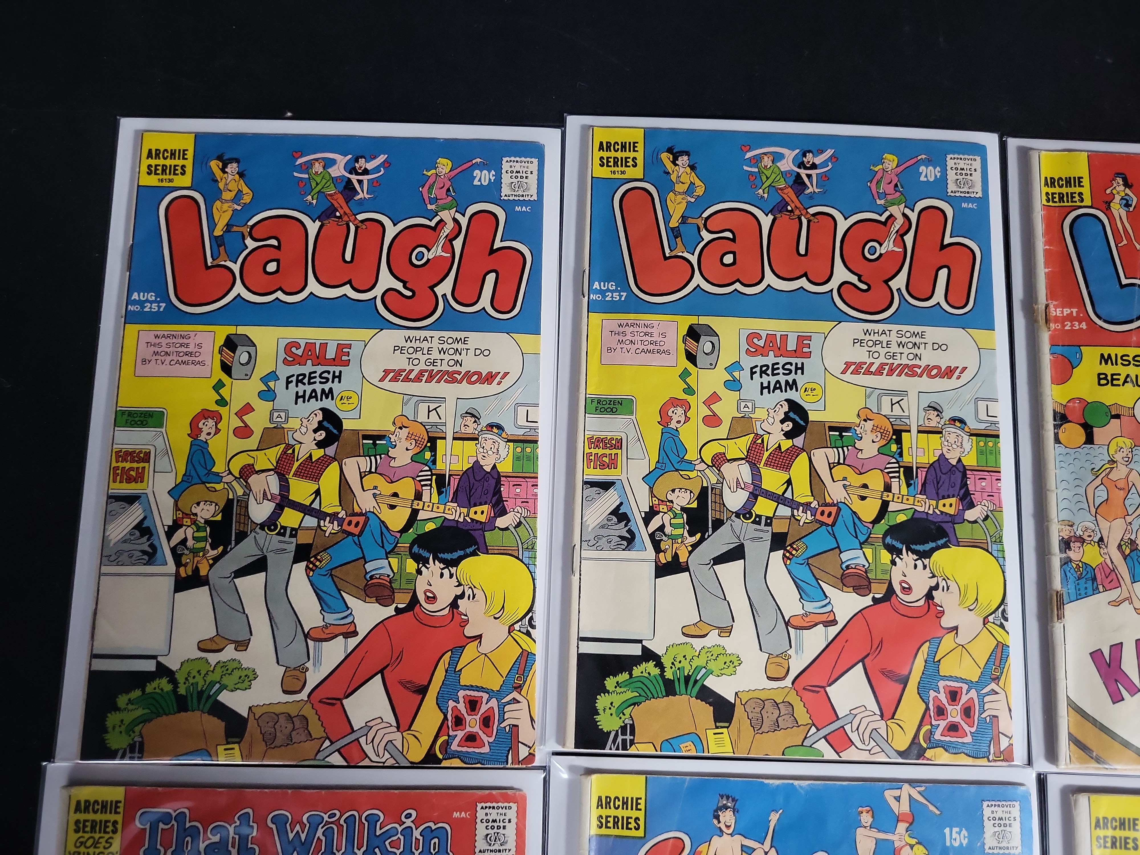 I04788 | Collection of Eight Archie Series Comics