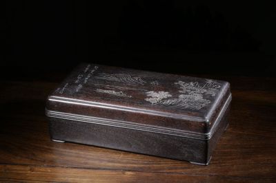 Chinese Wood Carved Box. 25.8cm L 13cm W 7.9cm H
