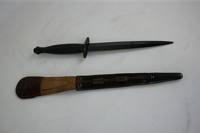 Fairburn Sykes commando attack dagger in sheath - marked 2 (tip damaged)