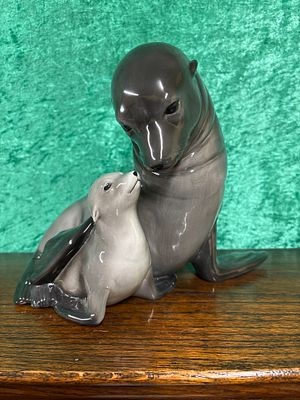 A Royal Copenhagen Seal with Pup marked JI 090