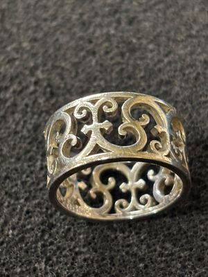 A Tiffany &amp; Co Enchanted ring (with pierced scroll work) weighing 4.06 gm