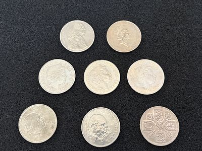 A Collection of UK Commemorative Cupro-Nickel Five Pound and Crown Coins. A collection of UK 