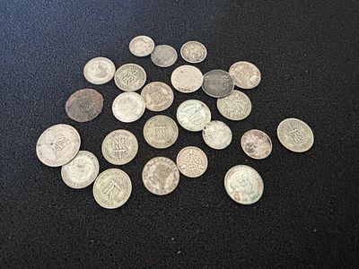 A Collection of UK Silver and Cupro-Nickel Coins. A collection of British pre-decimal coinage 