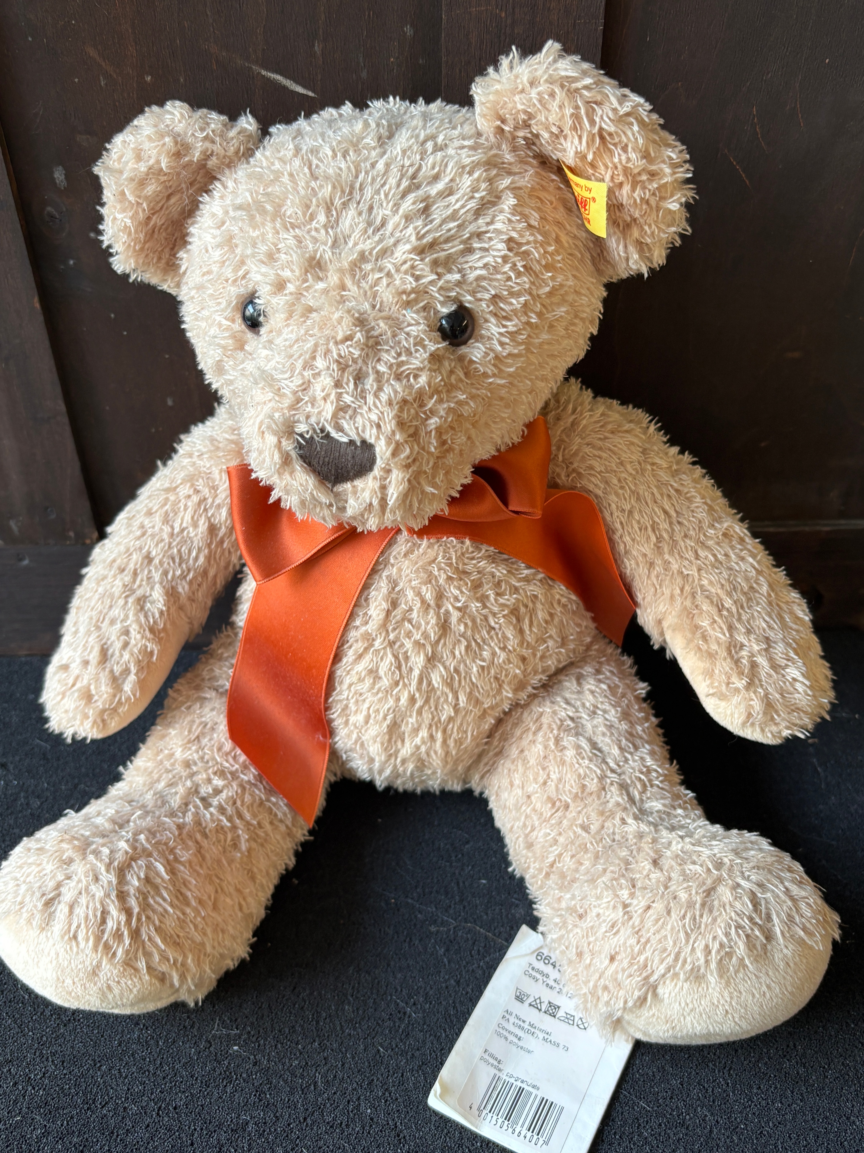 A Steiff Cosy Year 2012 Teddy Bear c 27 cm seated