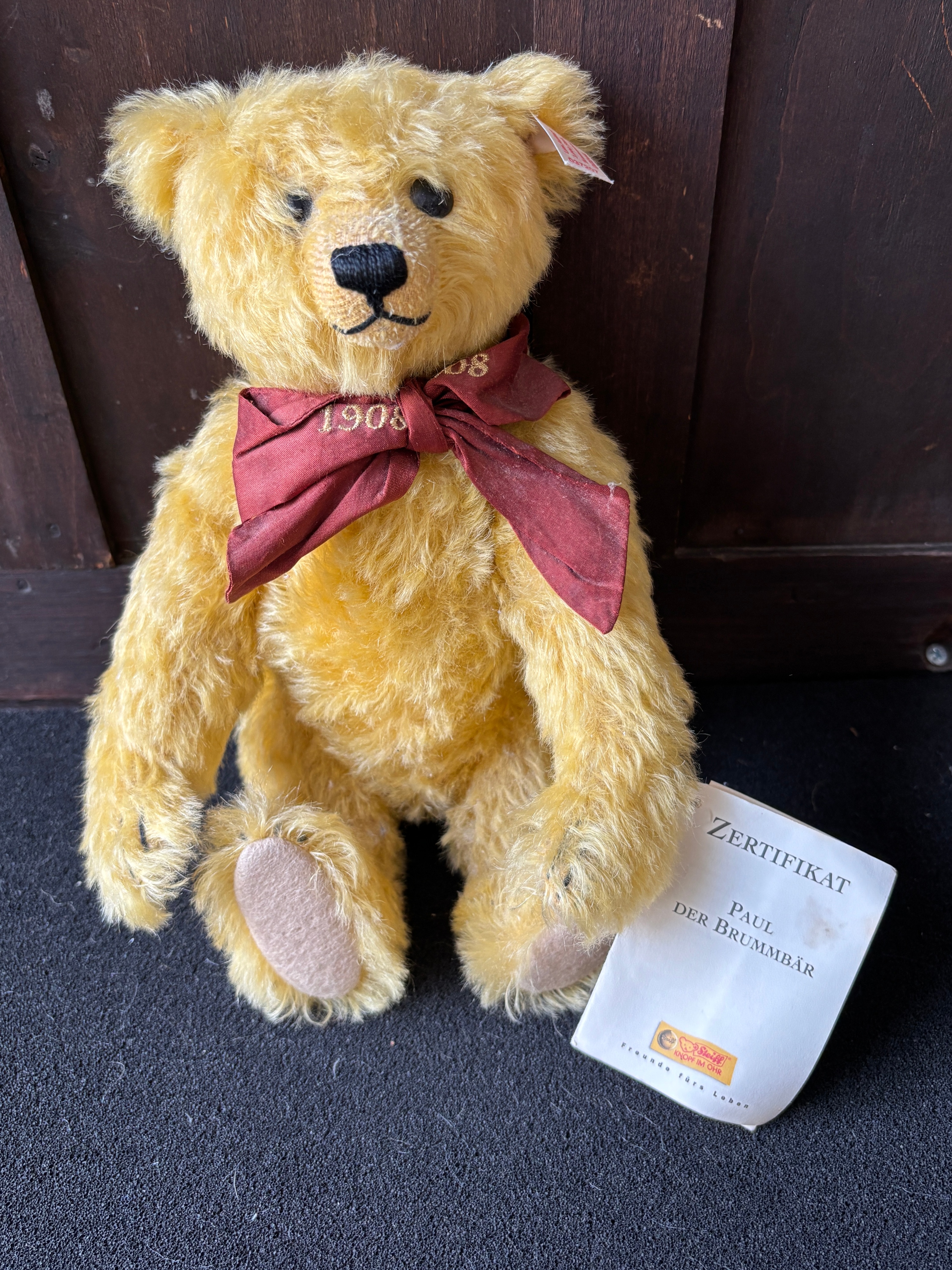 Steiff Limited Edition Paul der Brummbär 1908 Replica Teddy Bear c 25 cm seated with growler