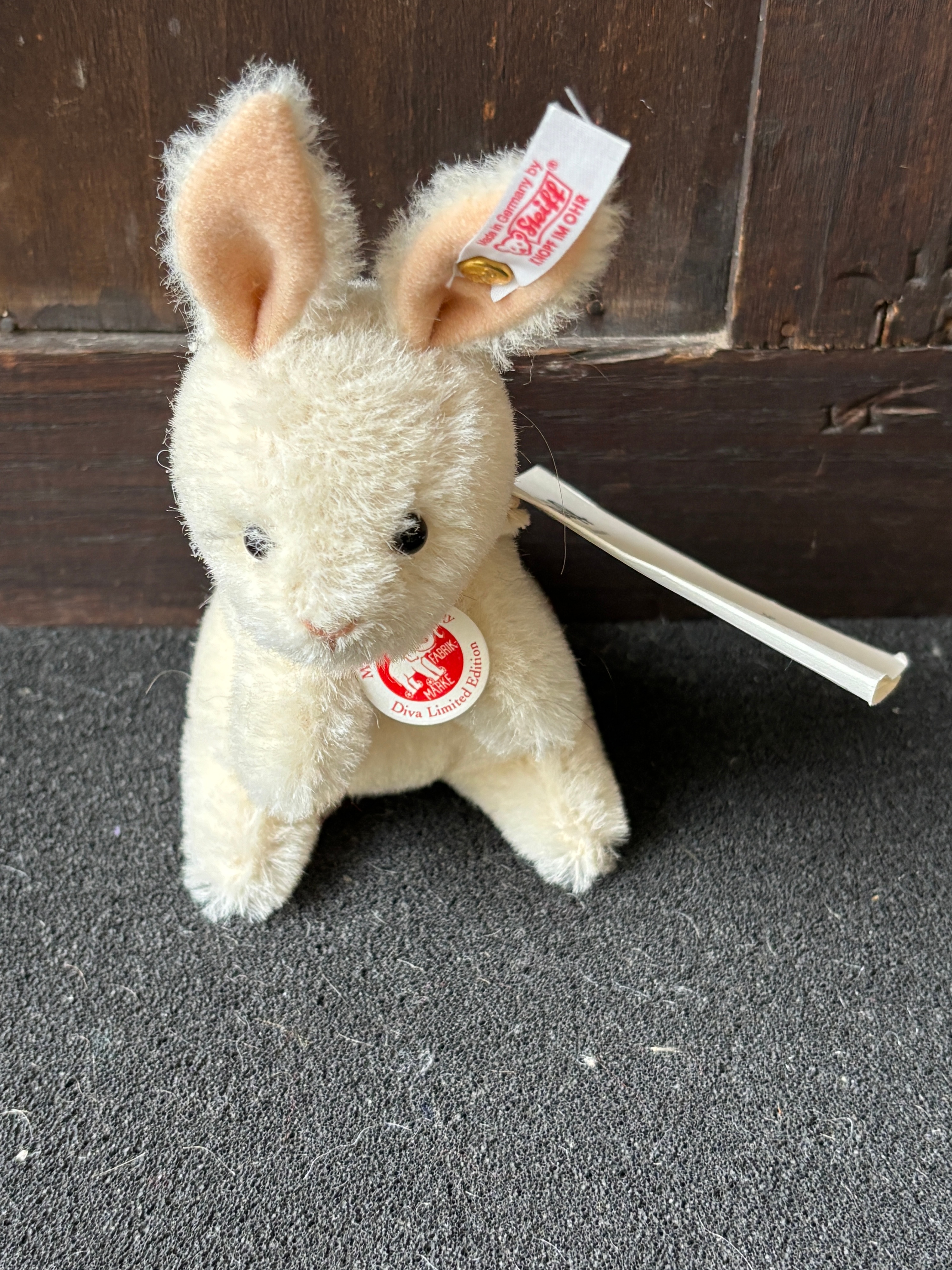 A Steiff Limited Edition Alpaca Kaninchen Diva Rabbit Number 838 of 1500 with certificate