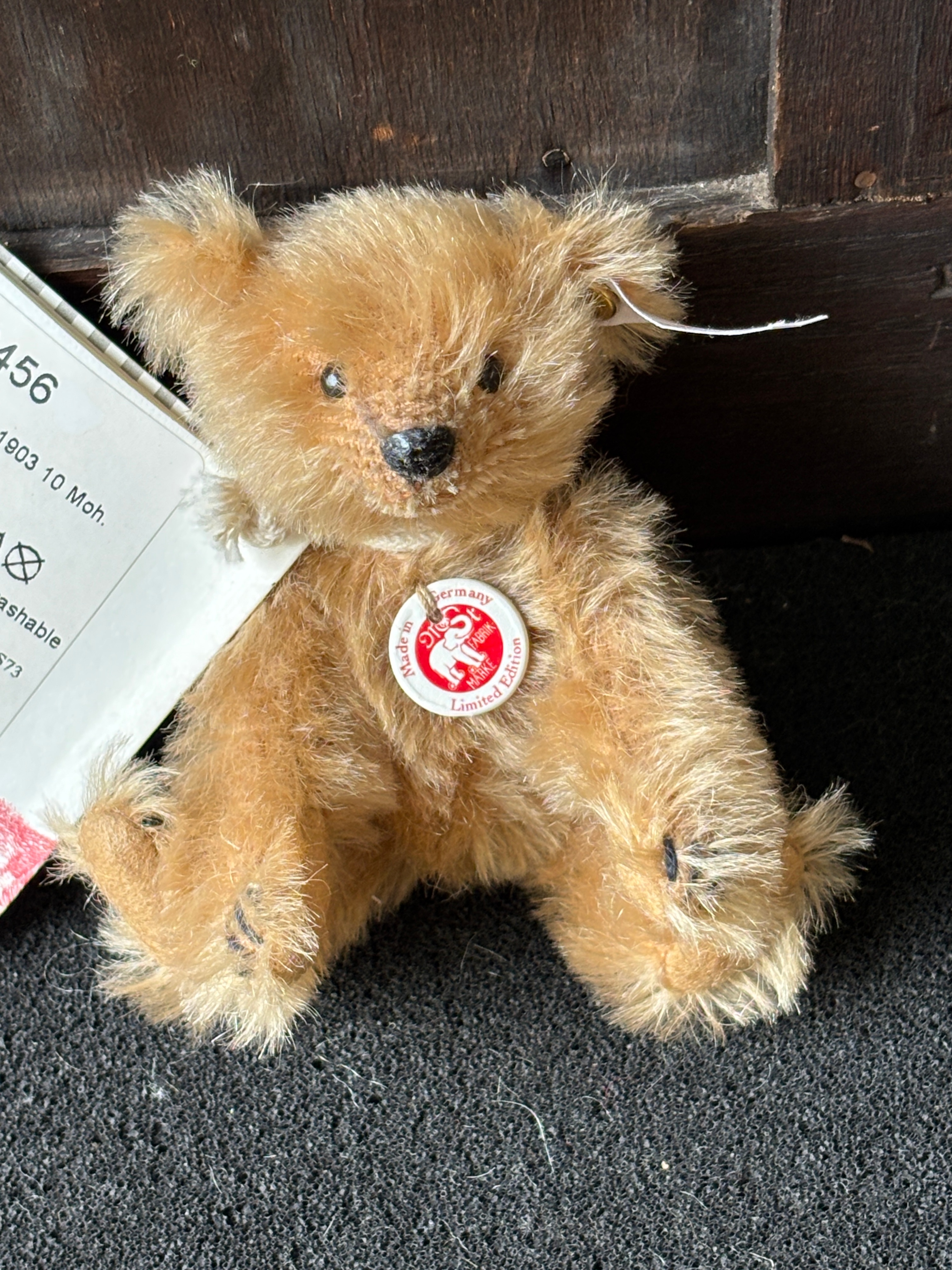 Steiff Limited Edition Mini Teddybär 1903 Cinnamon Mohair Teddy Bear c 10 cm seated with certificate