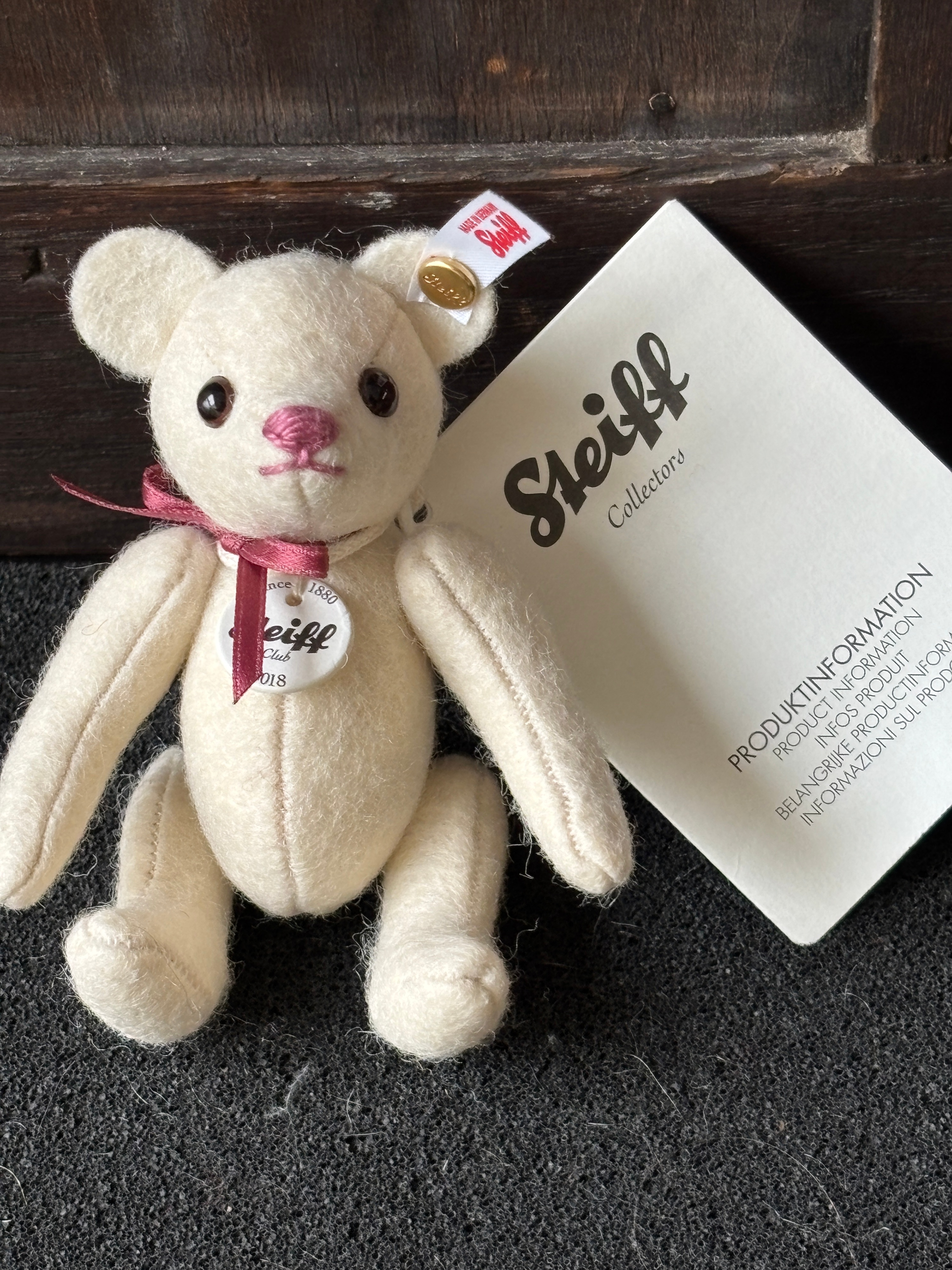 Steiff Club 2018 Filzteddybär 10 Creme Wool Felt Miniature Teddy Bear c 9 cm seated
