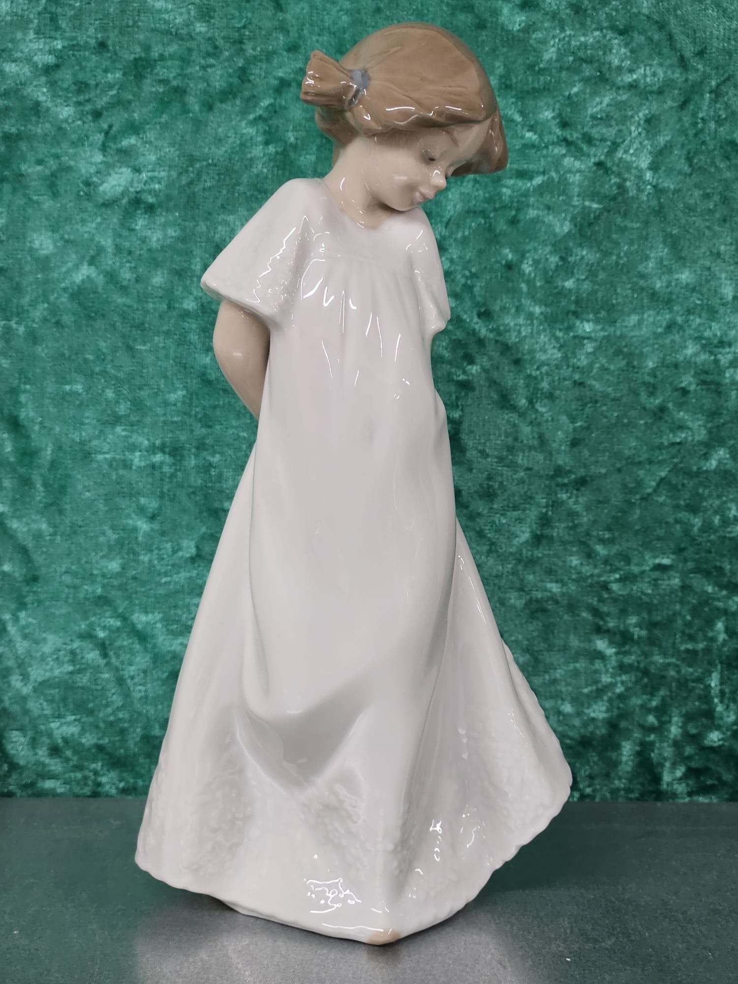 A Nao by Lladró So Shy porcelain figurine model 1109
