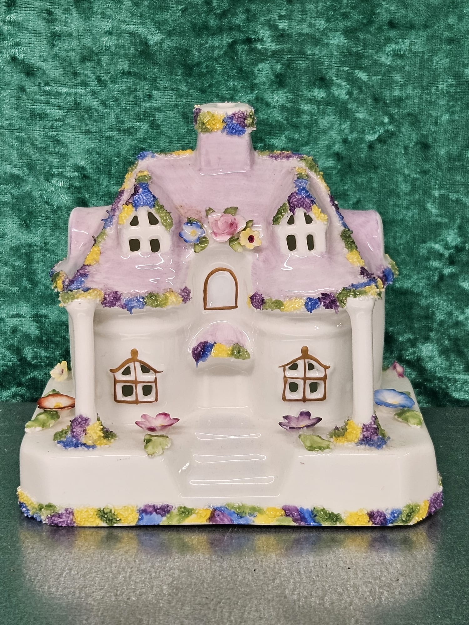 Coalport Fine Bone China The Country Cottage Miniature Figurine