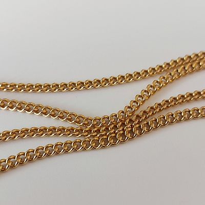 שרשרת זהב גוון אדום 14 קראט חתום, משקל 18.63 גרם, עובי 2.28 מ"מ, אורך 73 ס"מ, שמור כחדש.