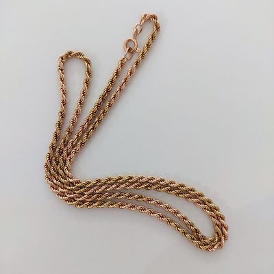 שרשרת חבל זהב 14 קראט חתום, שרשרת ישנה עשויה מקטעים משתנים של זהב אדום וזהב צהוב, משקל 18.65 